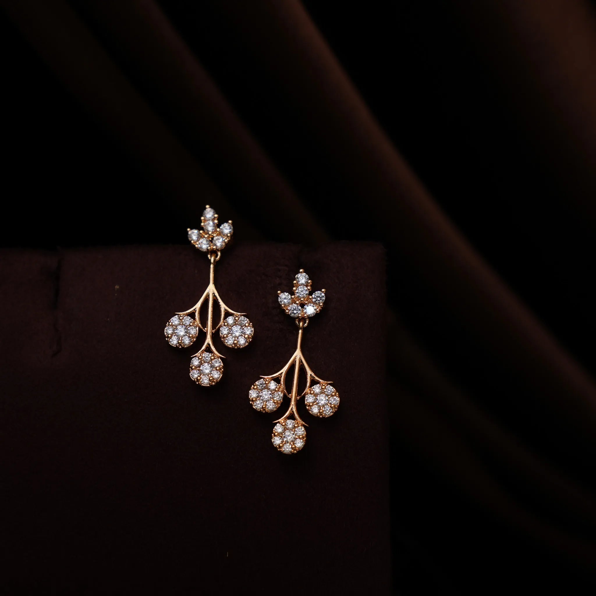 Iraaya Zircon Necklace