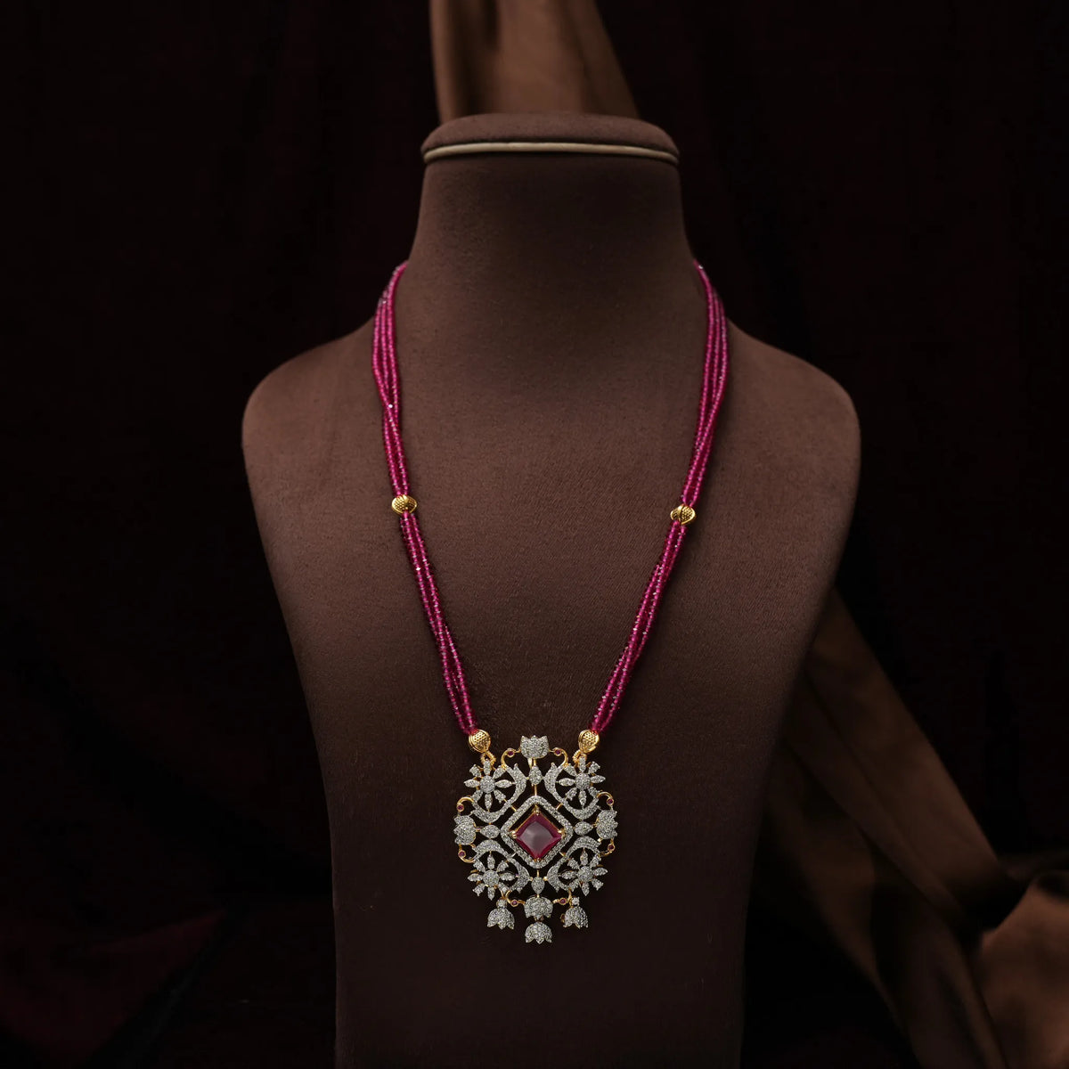 Ishita Beaded Necklace