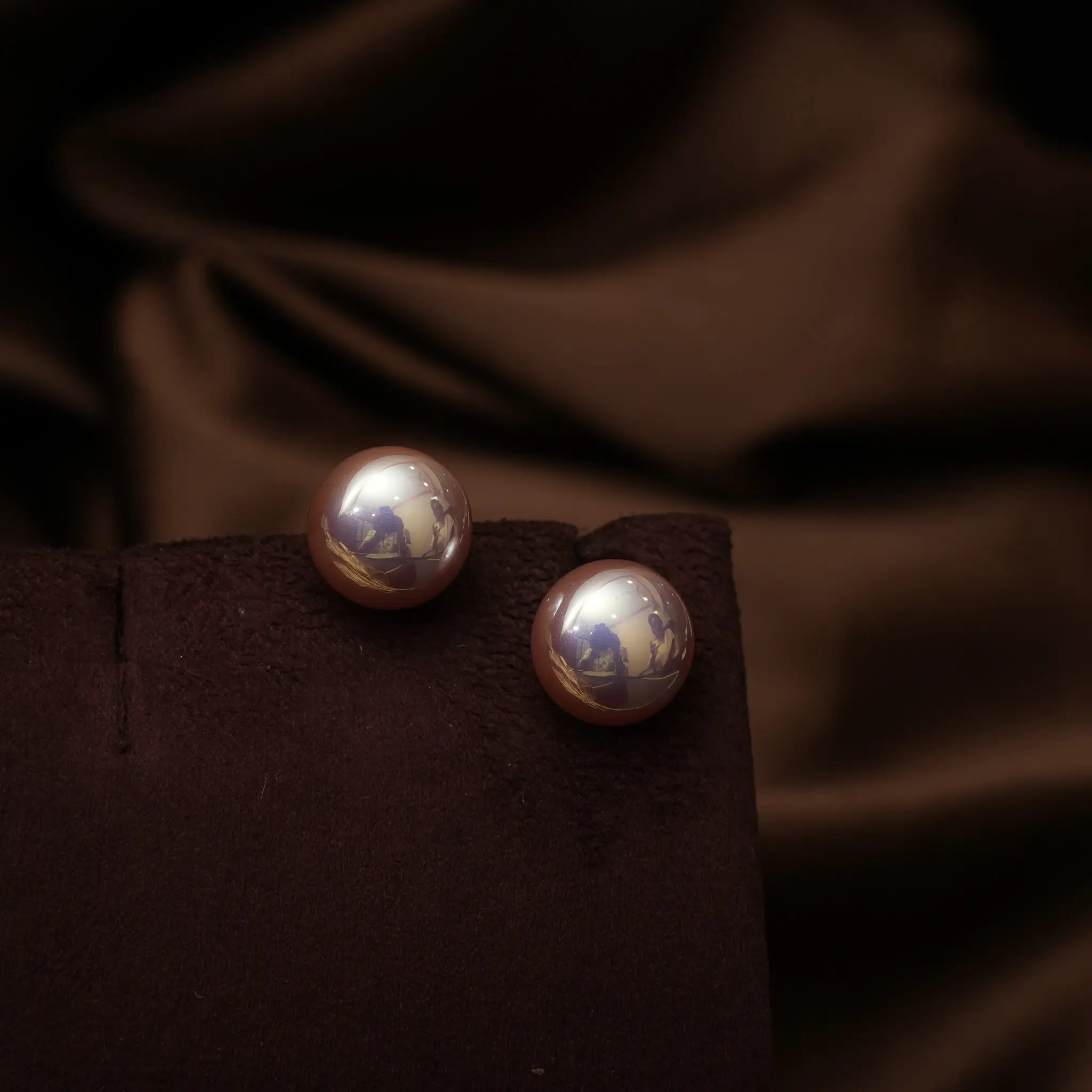 Ivan Pearl Ear Stud