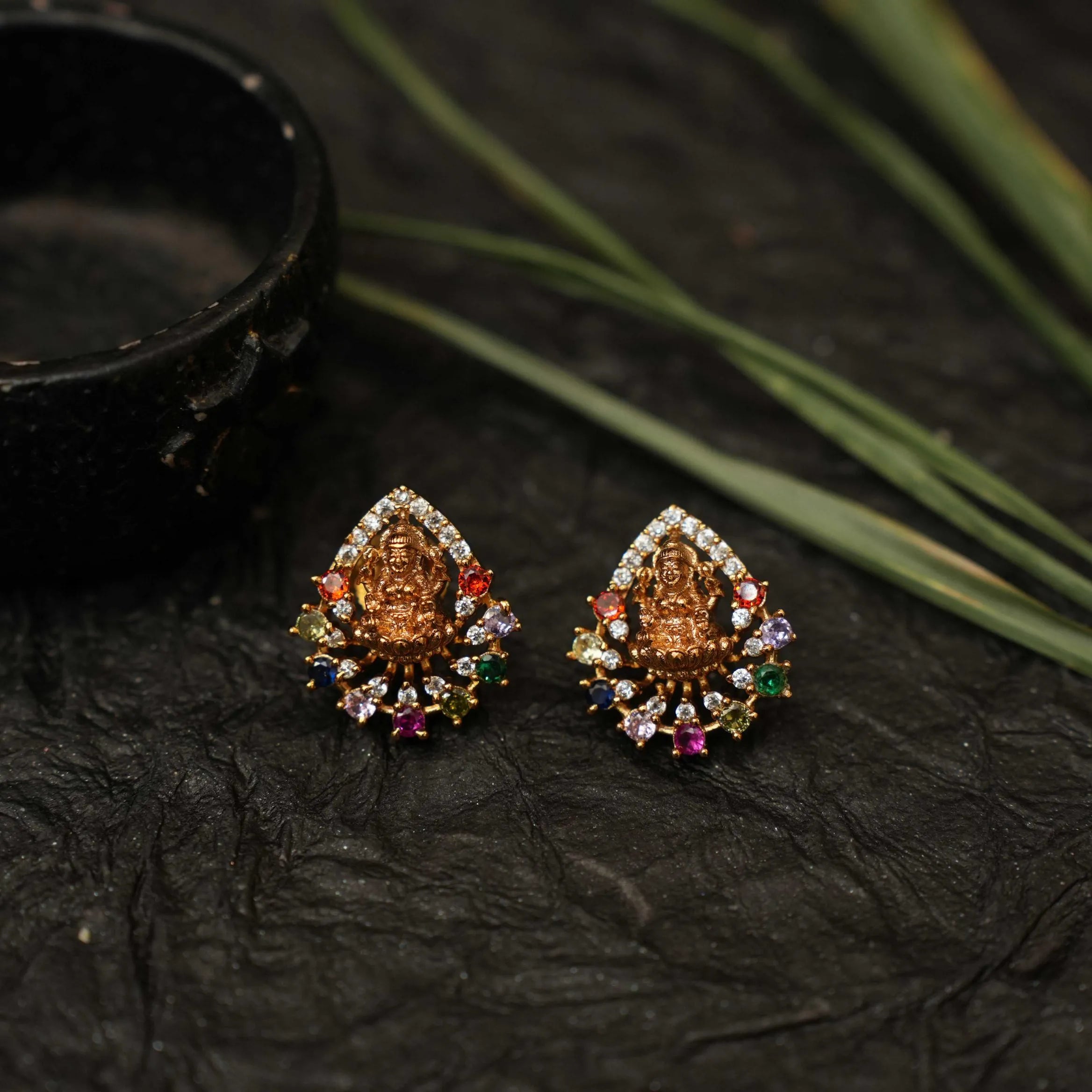 Jakshani Zircon Ear Stud - Multicolor