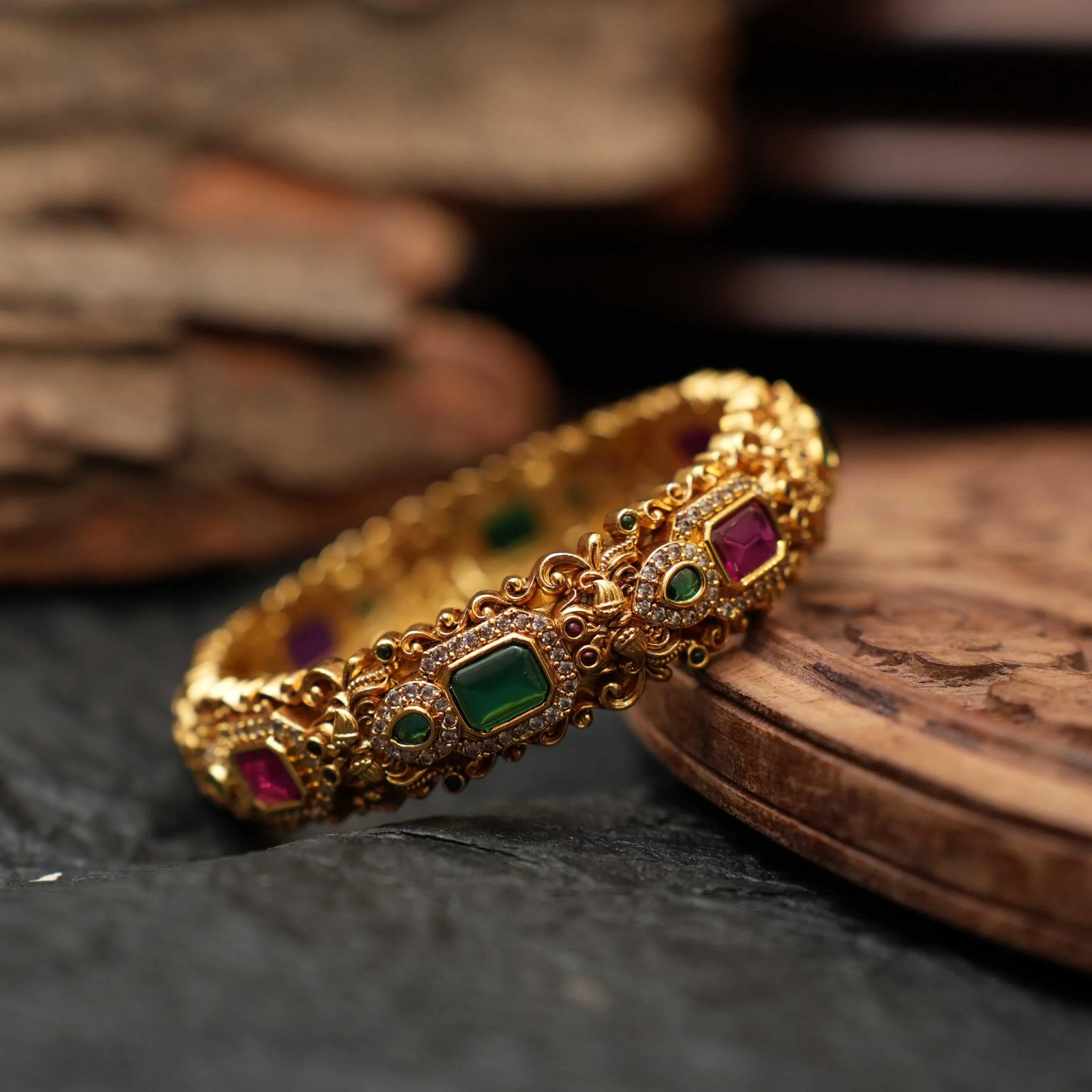 Jaya Antique Bangle