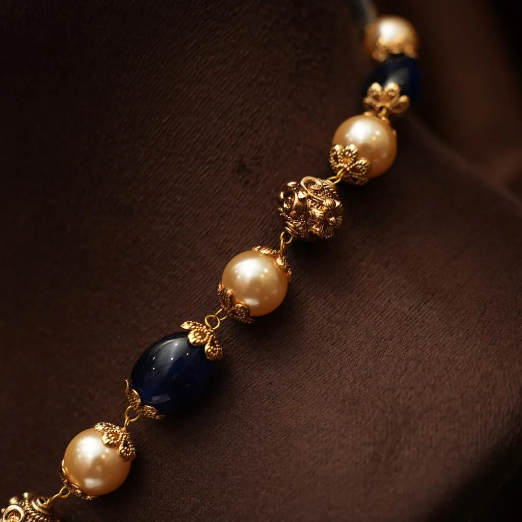 Jayisnu Antique Necklace