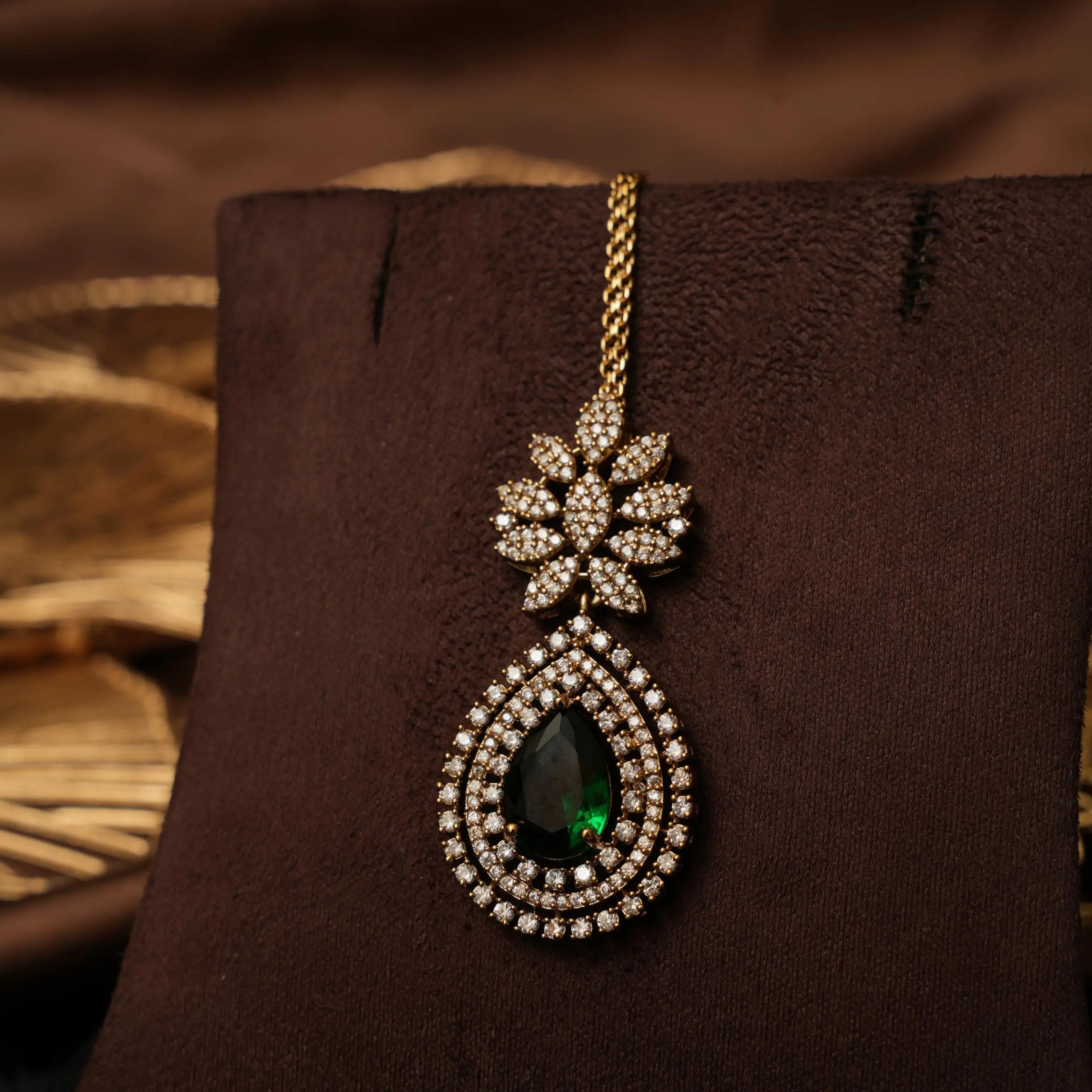 Jaynika Zircon Tikka - Dark Green