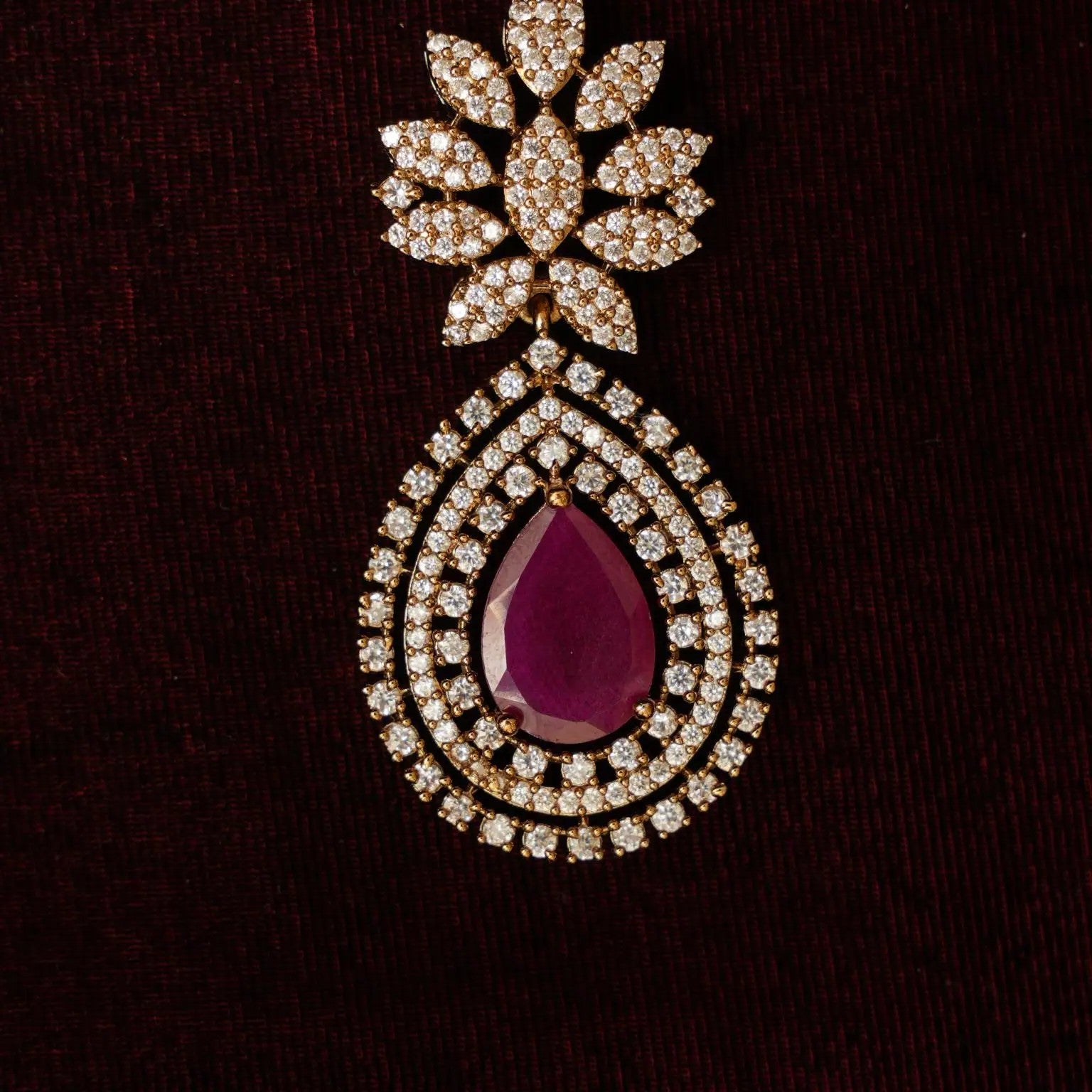 Jaynika Zircon Tikka - Magenta