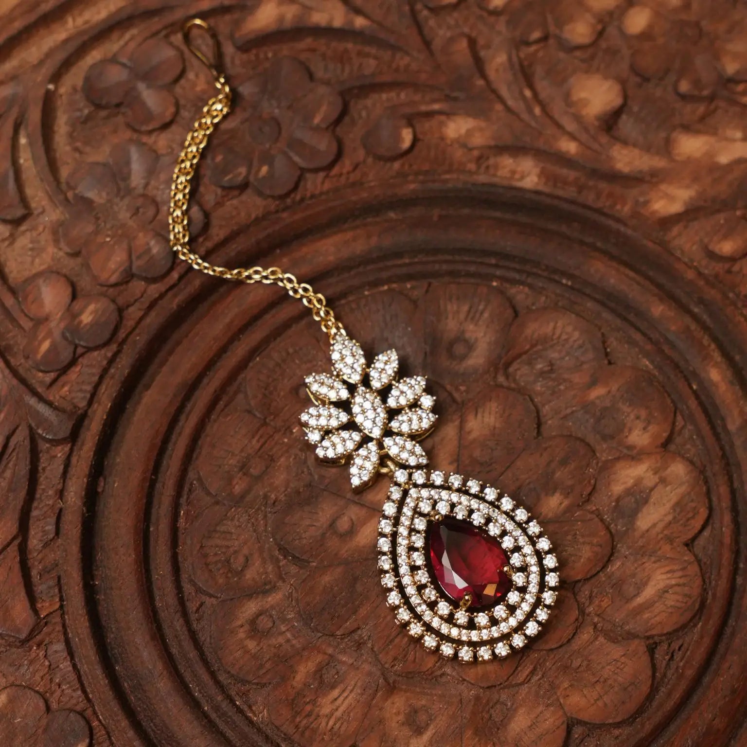 Jaynika Zircon Tikka - Red