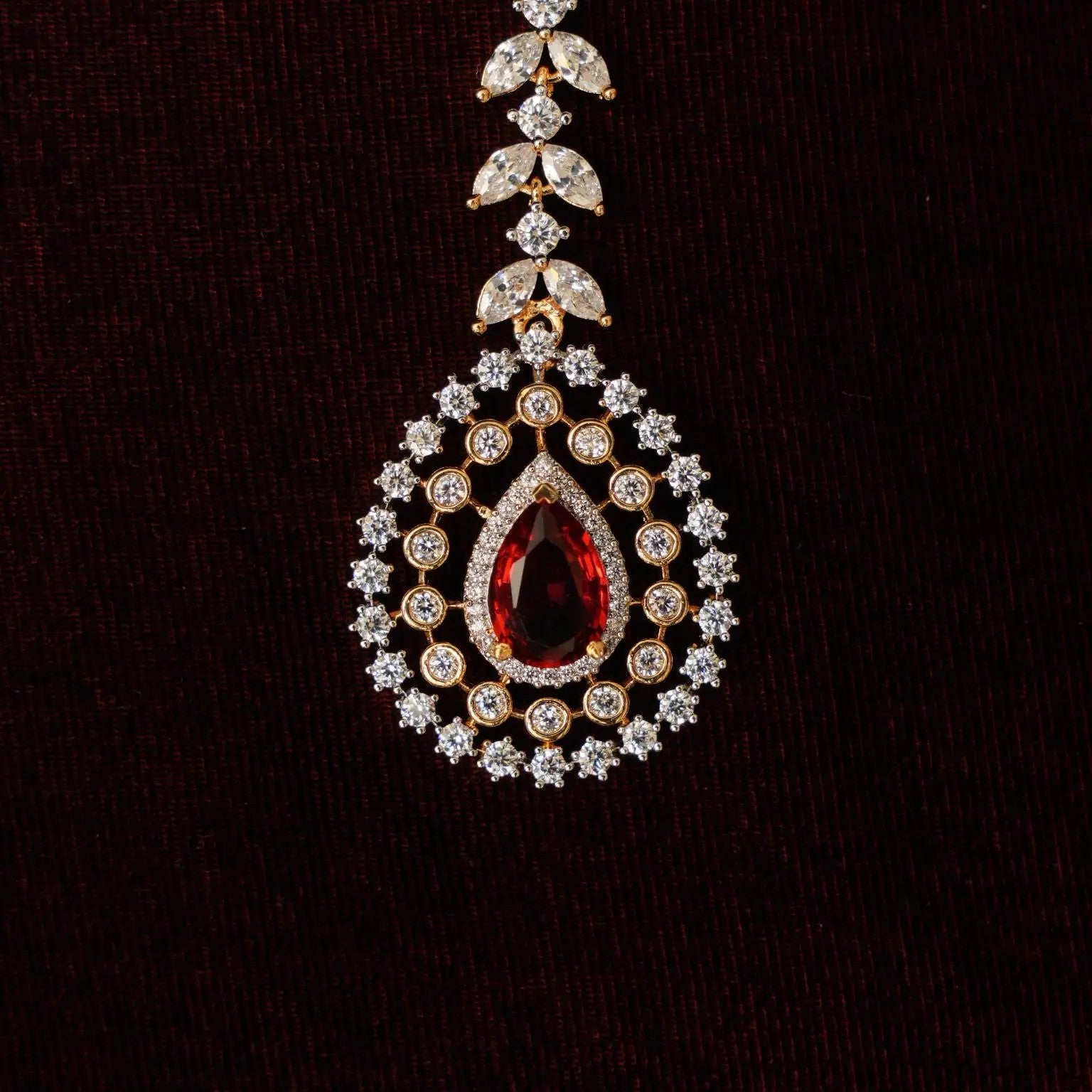 Jaynika Zircon Tikka - Red