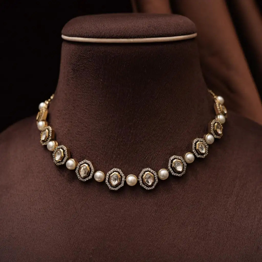 Jeevitha Victorian Choker