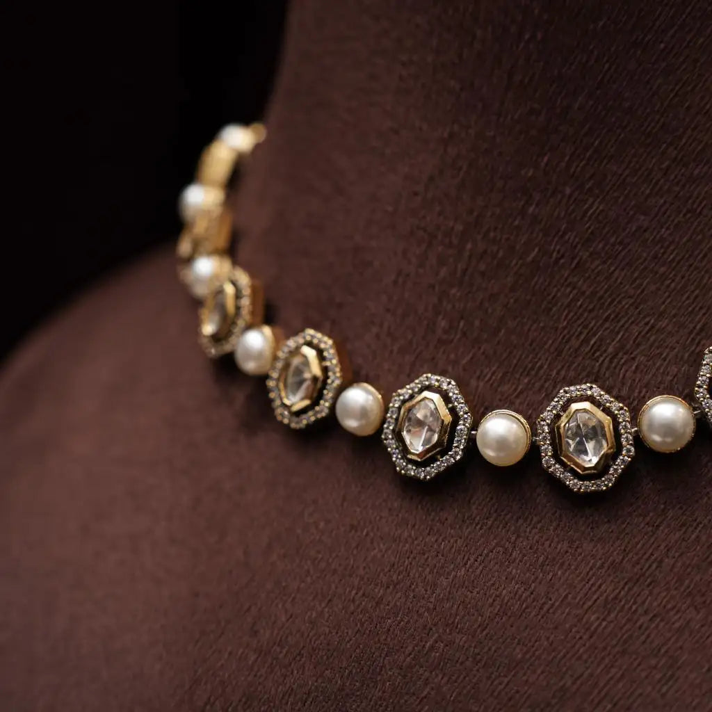 Jeevitha Victorian Choker