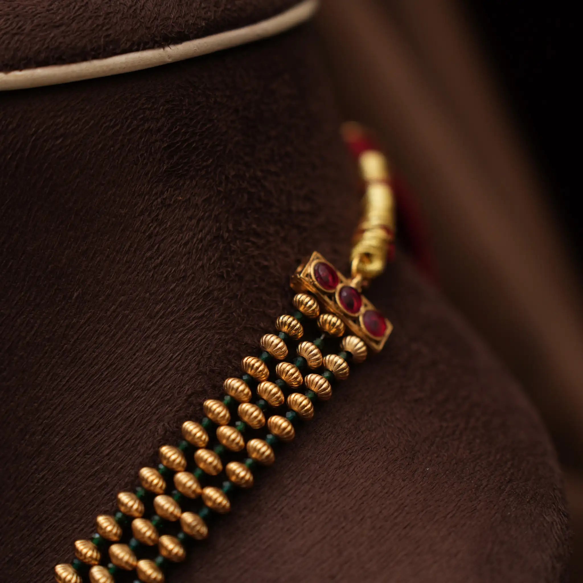 Jemrah Antique Necklace - Red