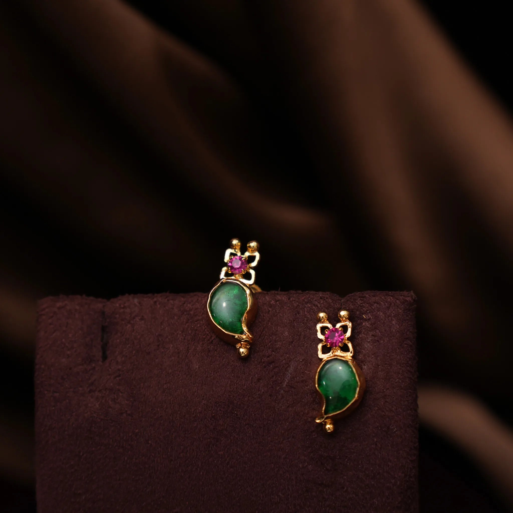 Jigyasa Antique Palakka Choker - Iditri
