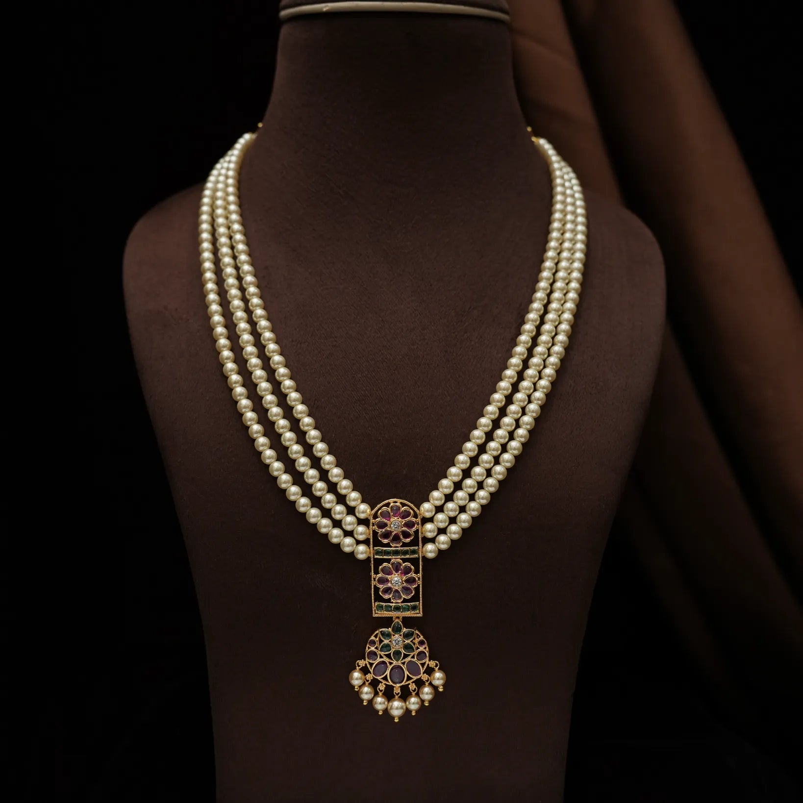 Jitvari Pearl Antique Necklace