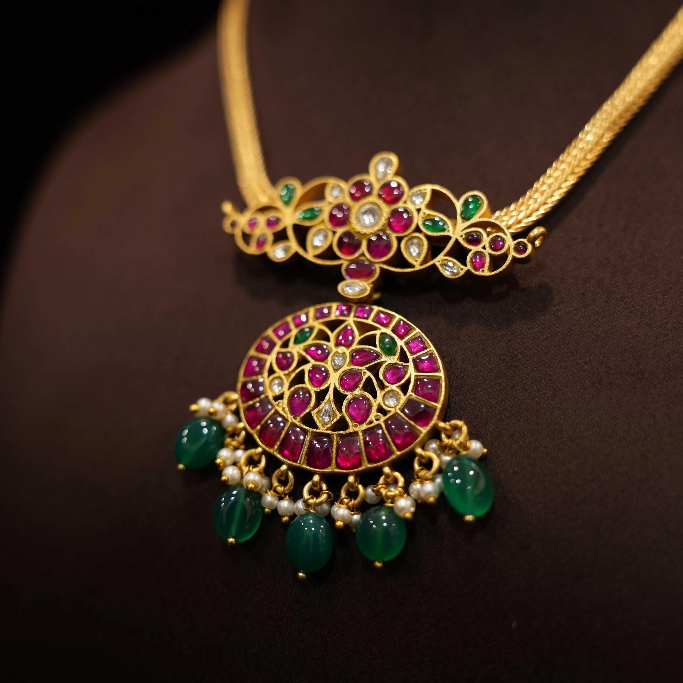 Jiya Polki Attigai Choker