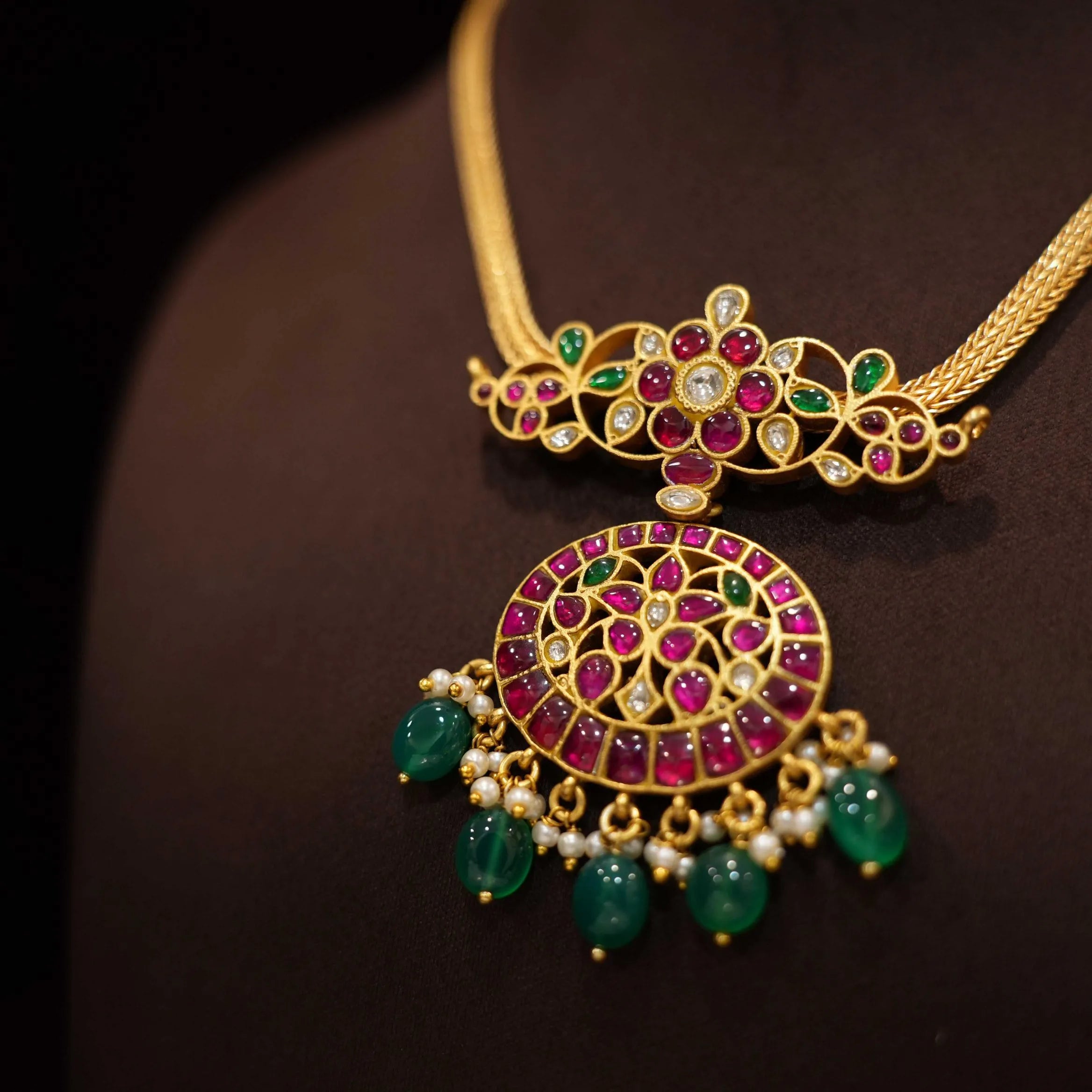 Jiya Polki Attigai Choker