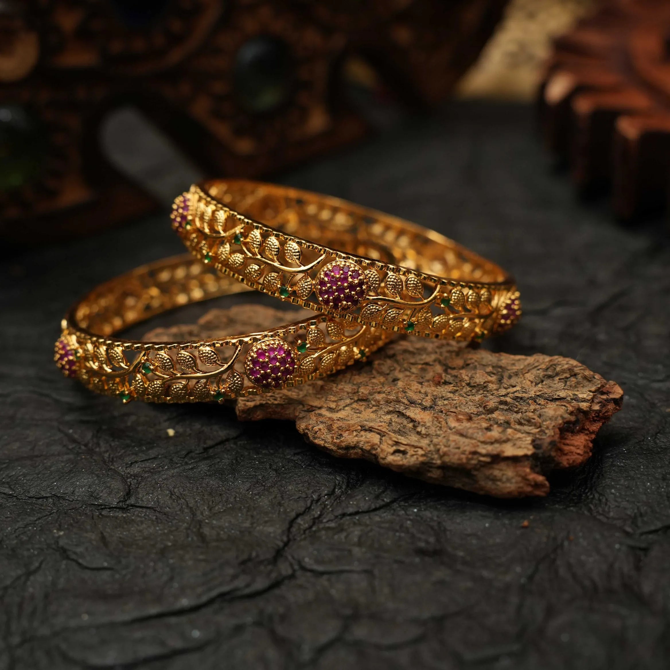 Kairika Antique Bangle