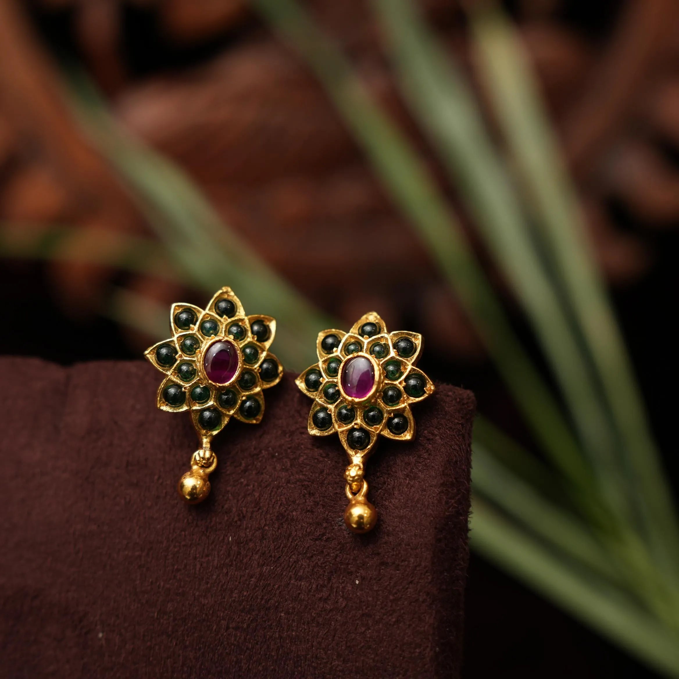 Kairvi Silver Ear Stud