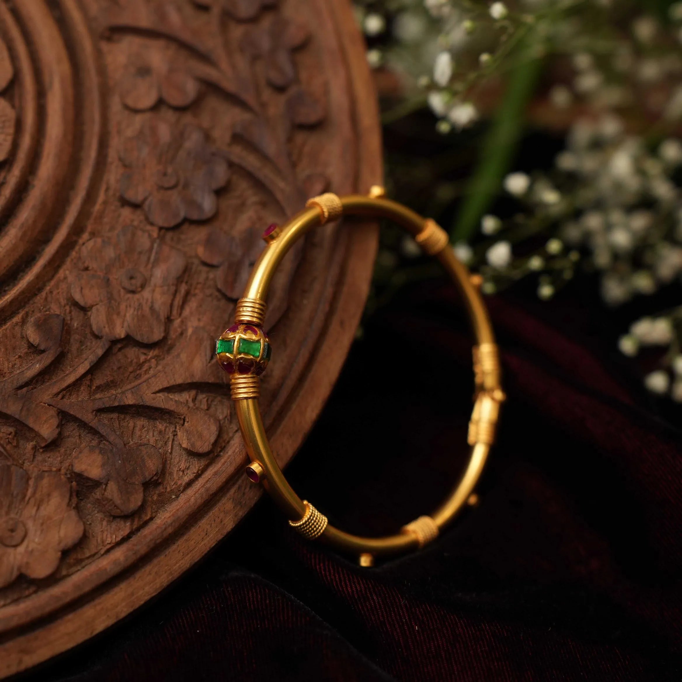 Vintage buckle bangle bracelet – Victorious