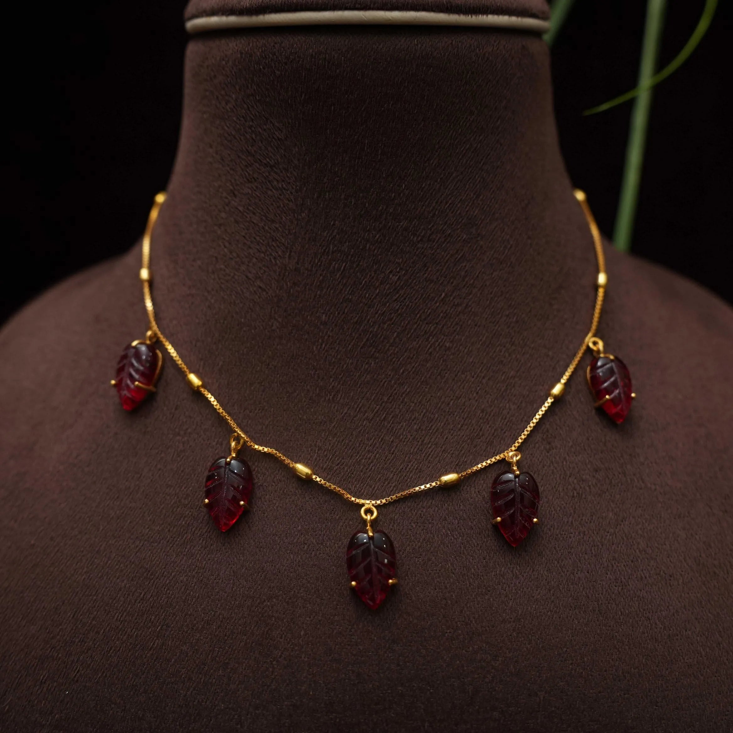 Kalyani Minimalistic Necklace - Red