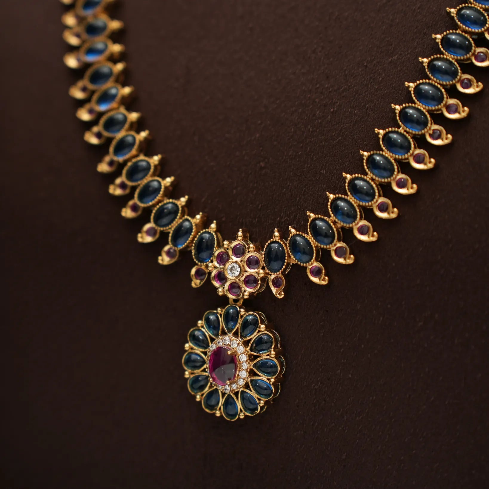 Kanaka Antique Necklace - Long