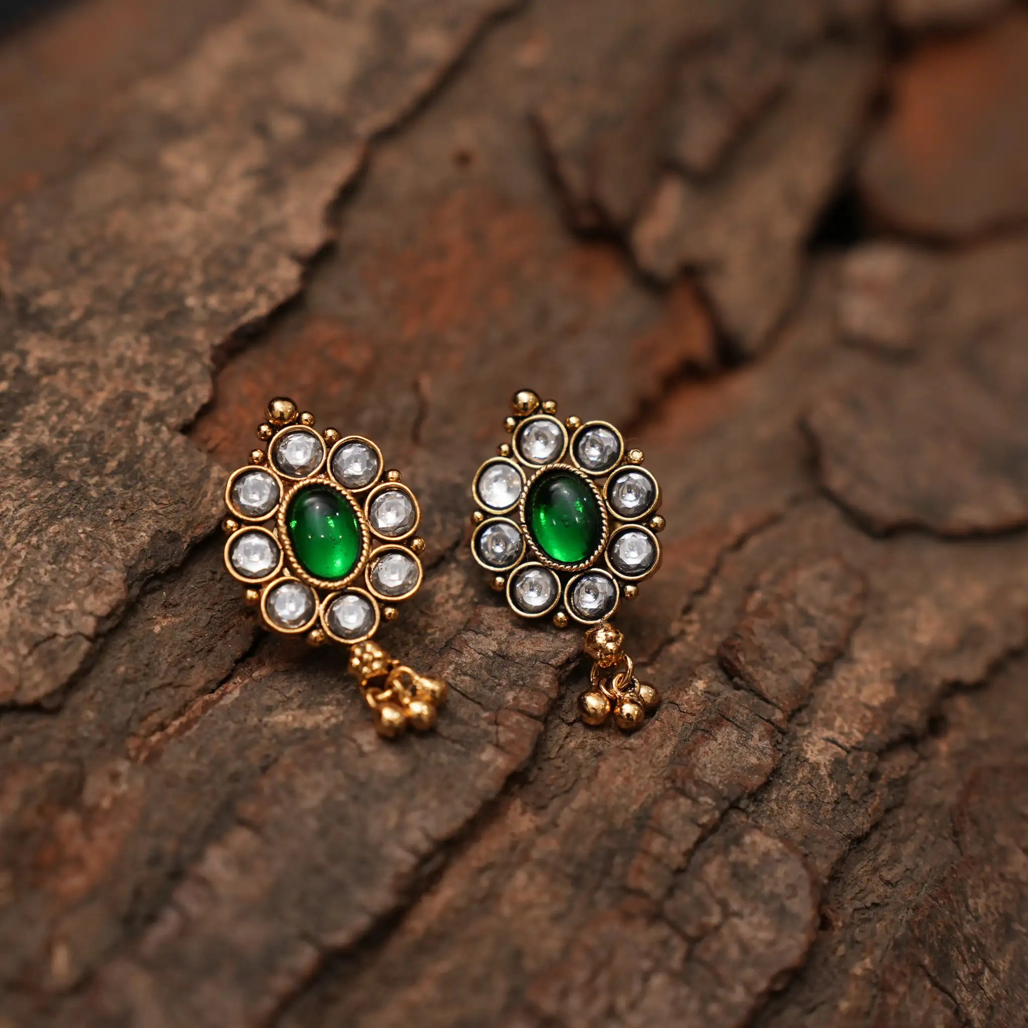 Kanika Antique Nagas Ear Stud - Green