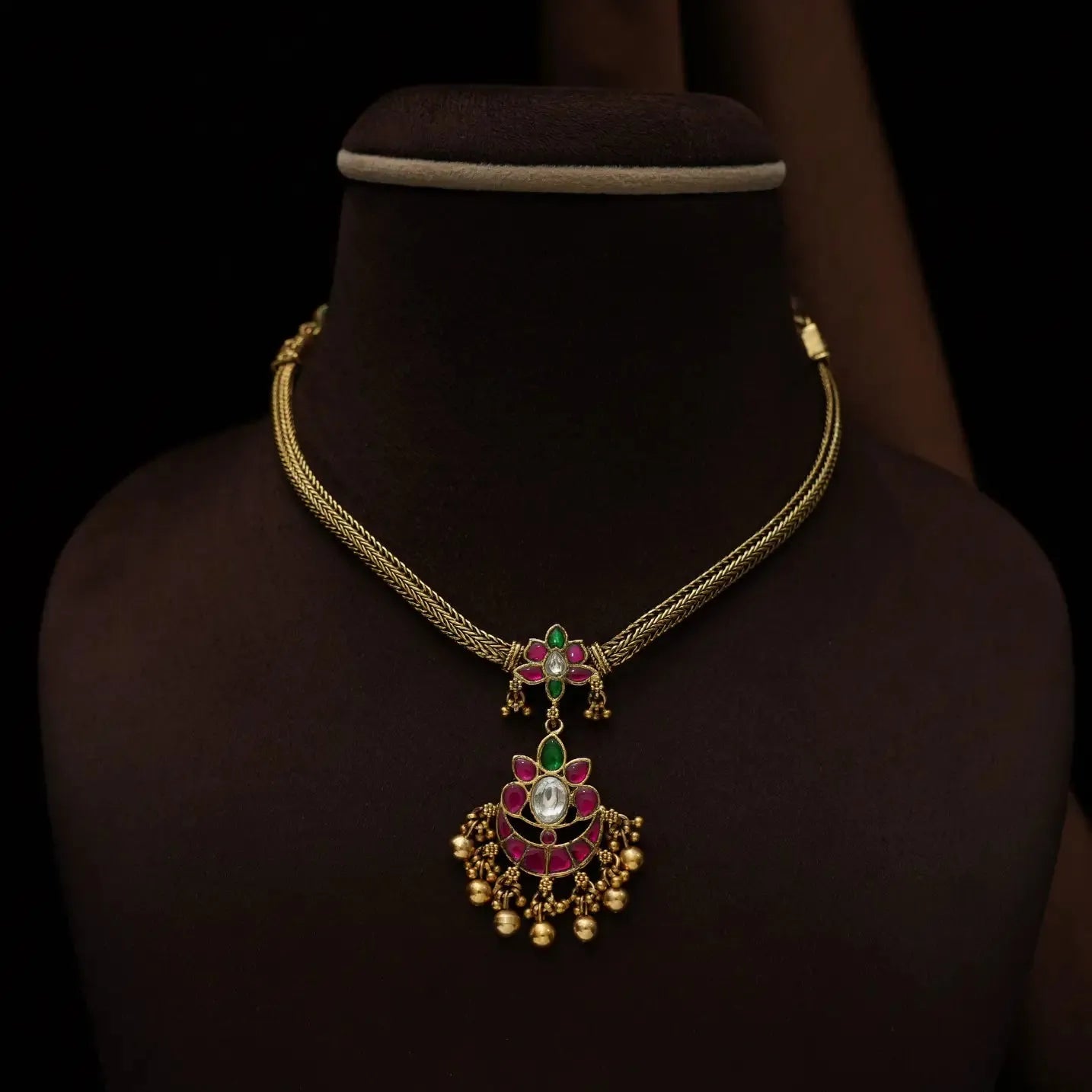 Kapila Antique Attigai Necklace - Red & Green