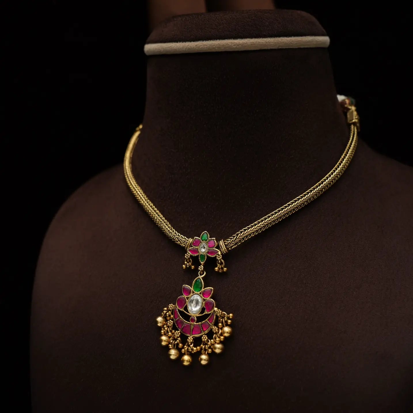 Kapila Antique Attigai Necklace - Red & Green