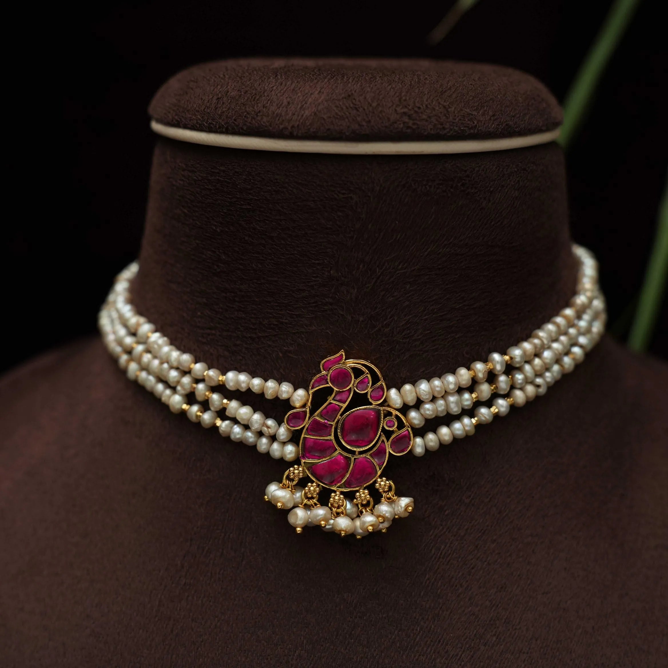 Kaveeya Polki Beaded Choker - Gaya