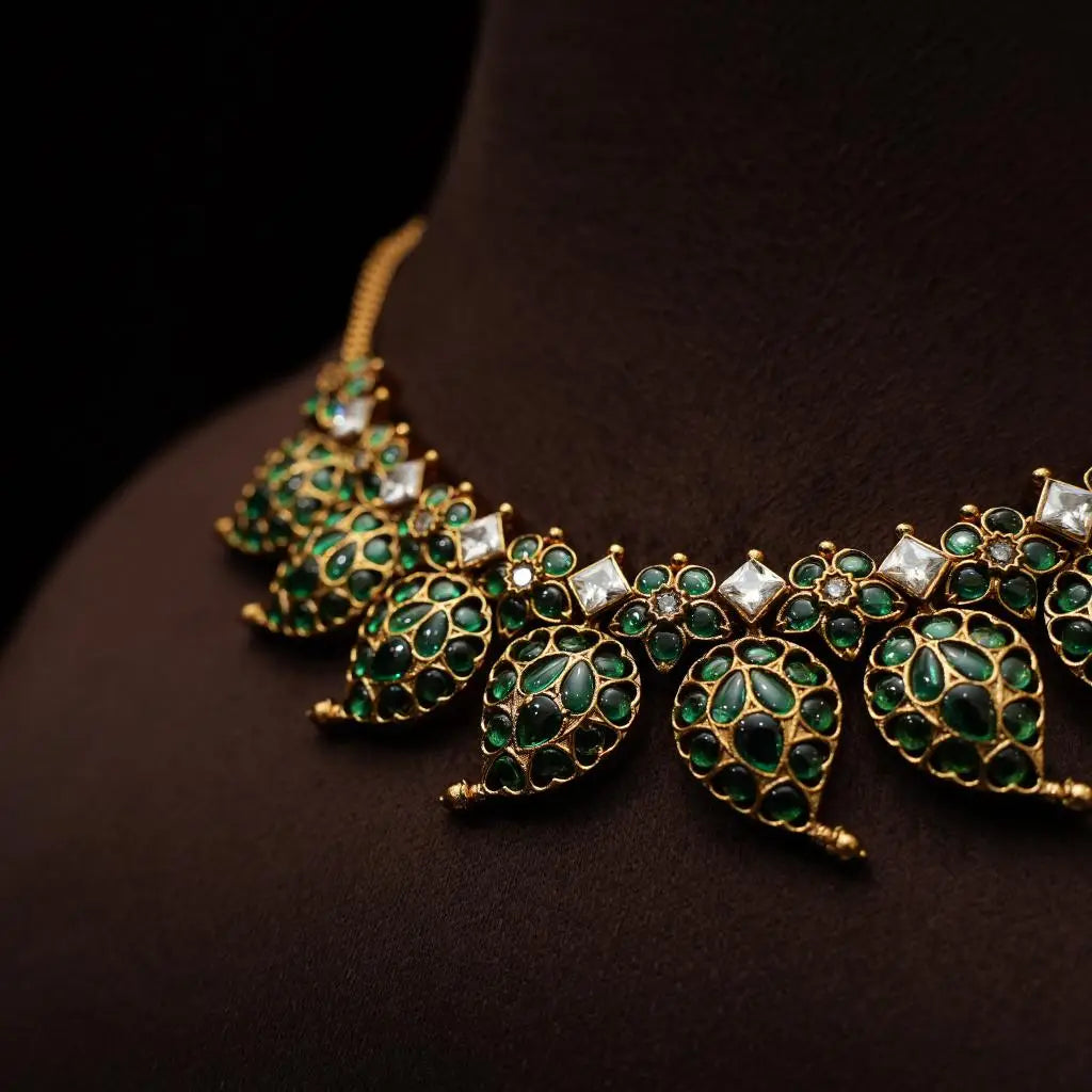 Ketaki Antique Mango Neckace - Green