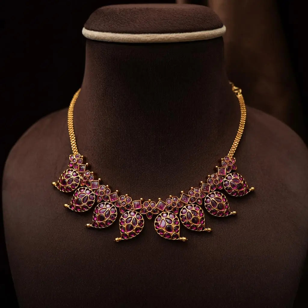 Ketaki Antique Mango Neckace - Red