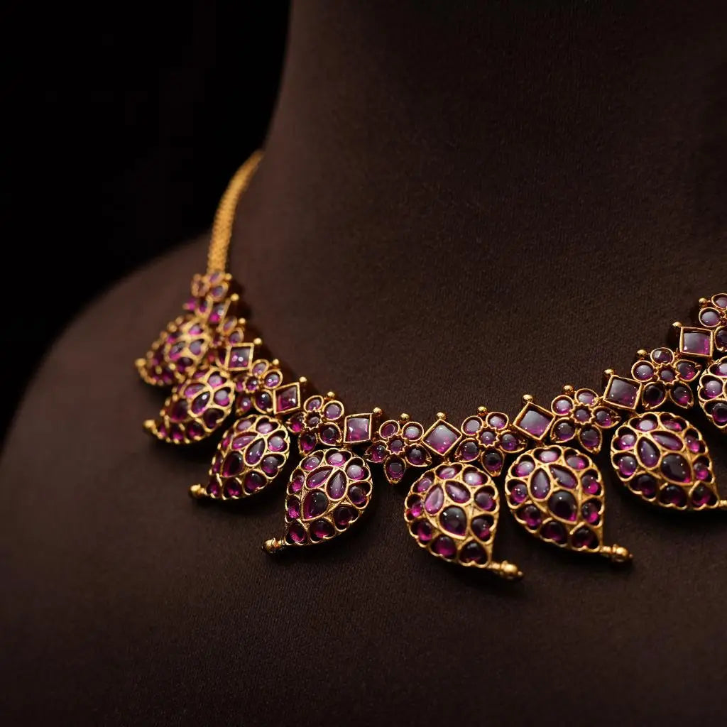 Ketaki Antique Mango Neckace - Red