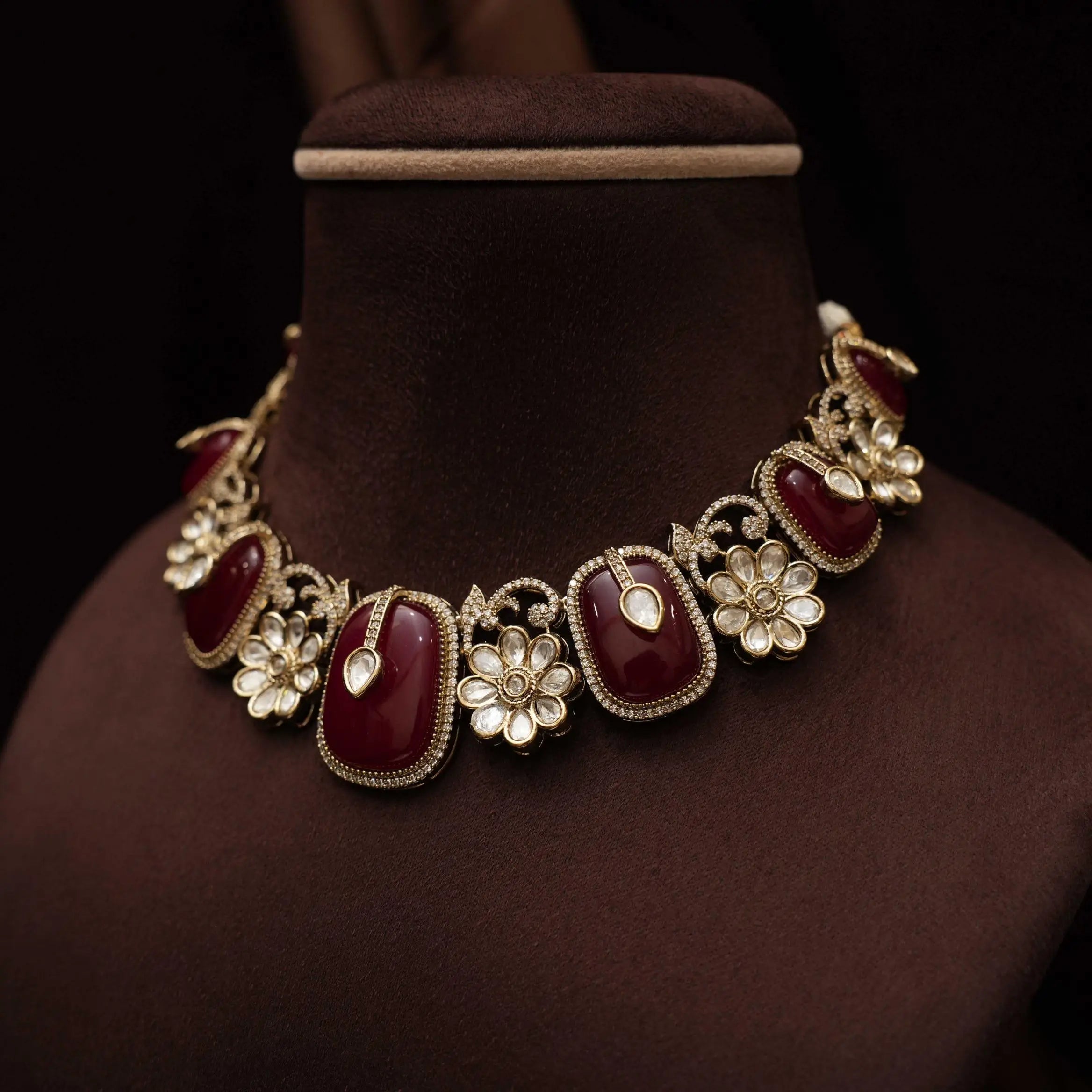 Kivira Kundan Floral Choker - Red