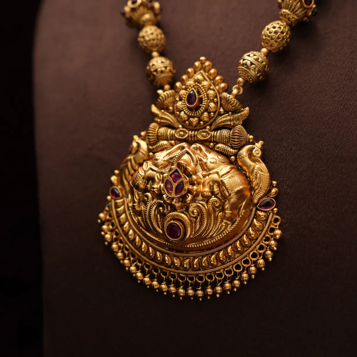 Kripa Antique Necklace - Red