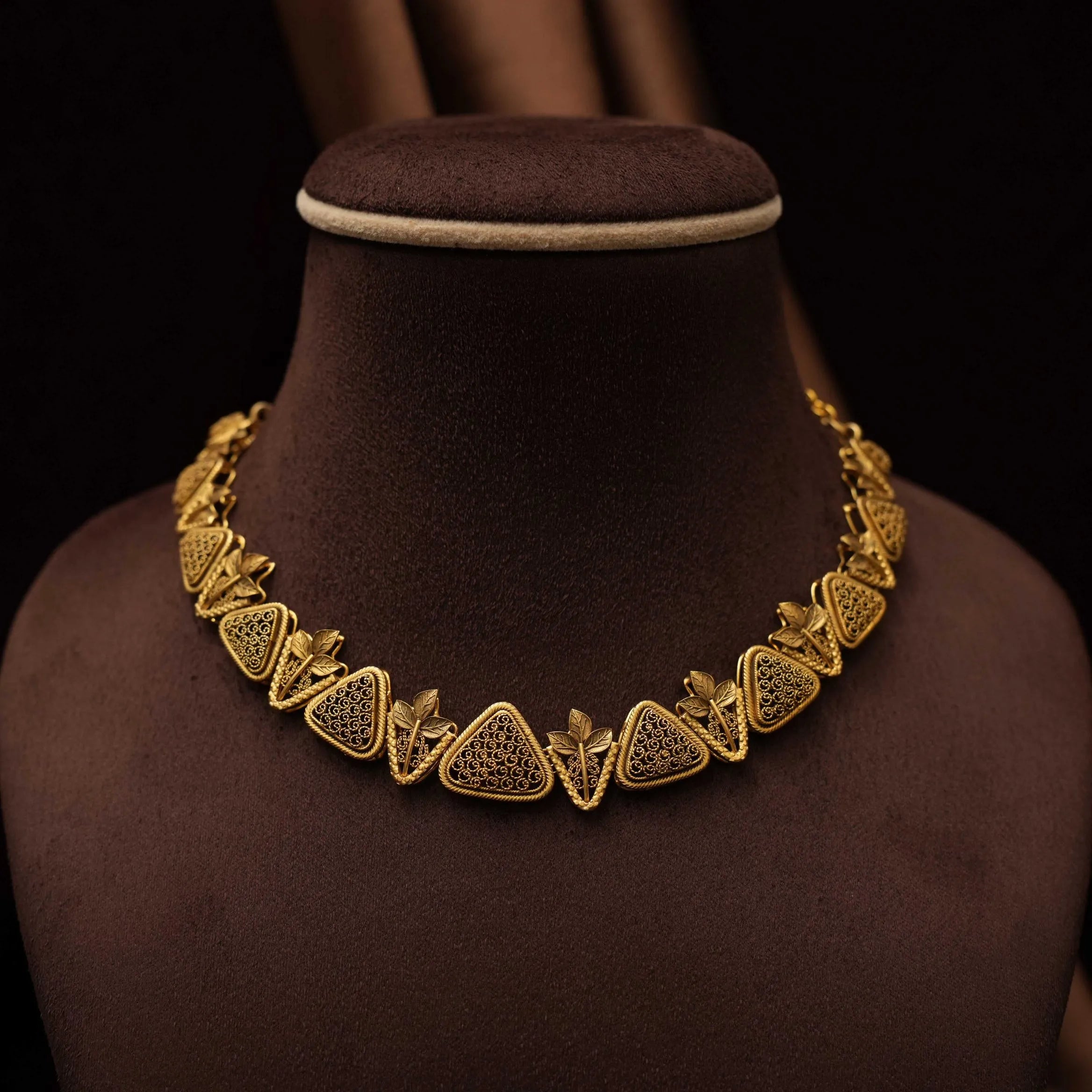 Kriti Silver Necklace