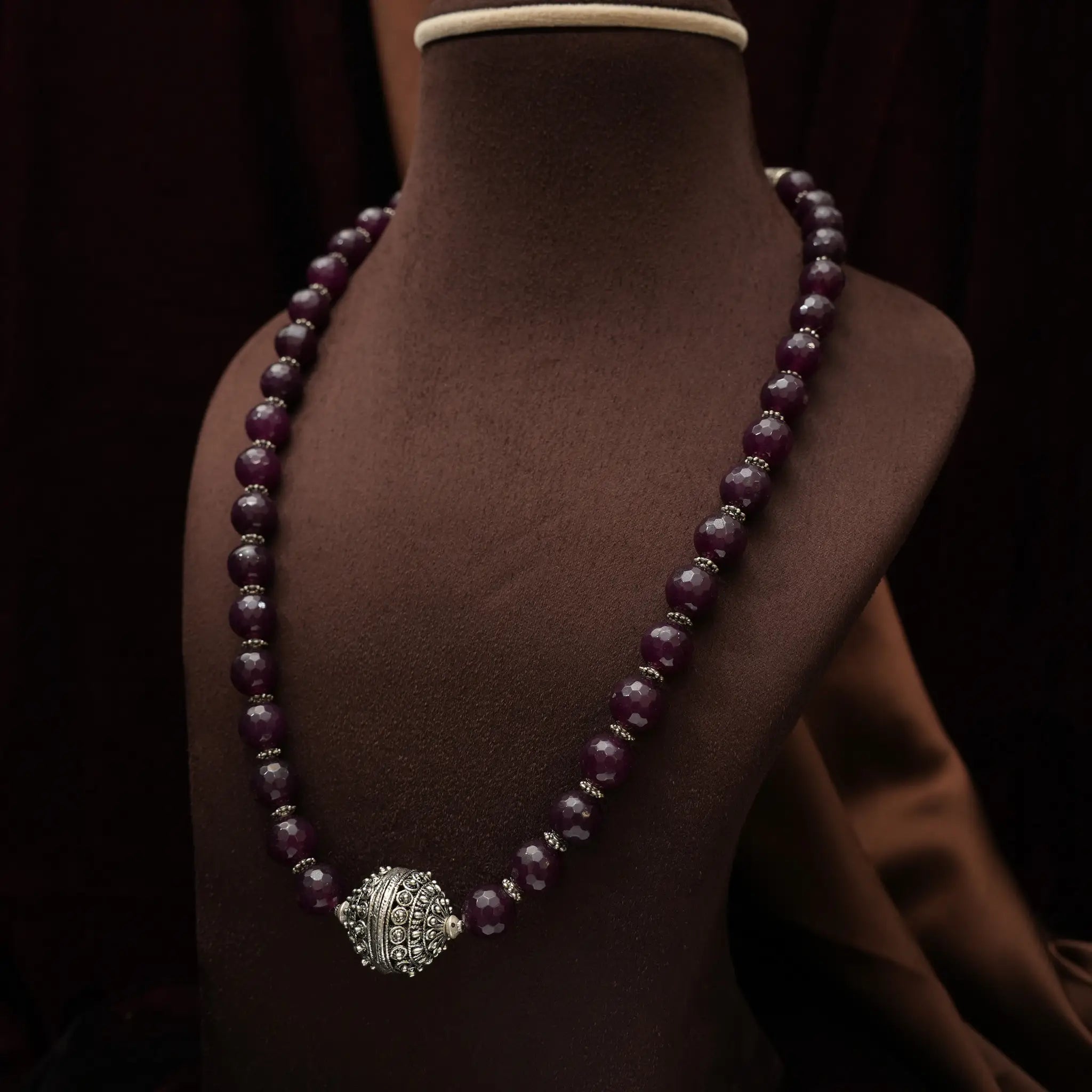 Kshirja Beaded Necklace