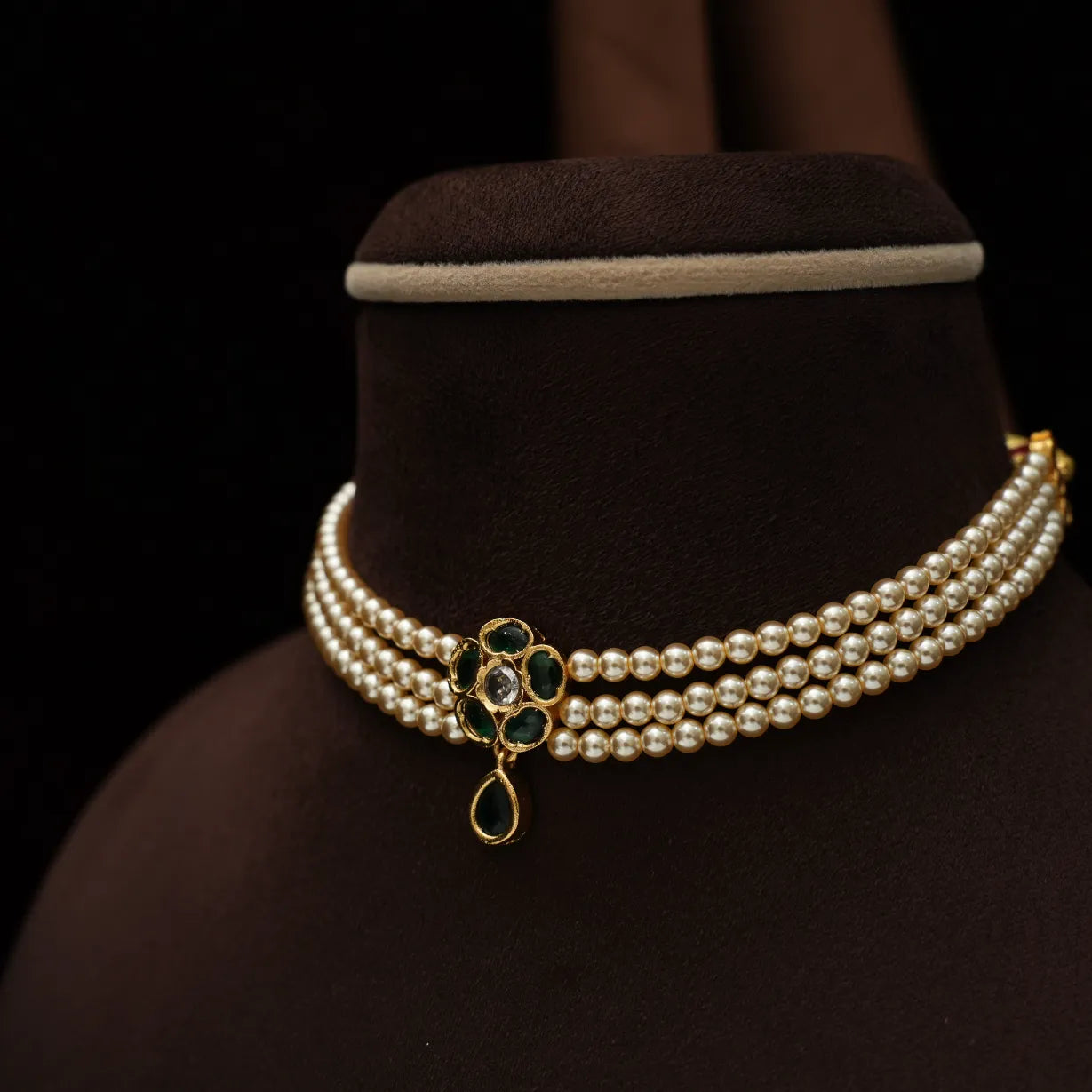 Kshirja Pearl Choker - Green