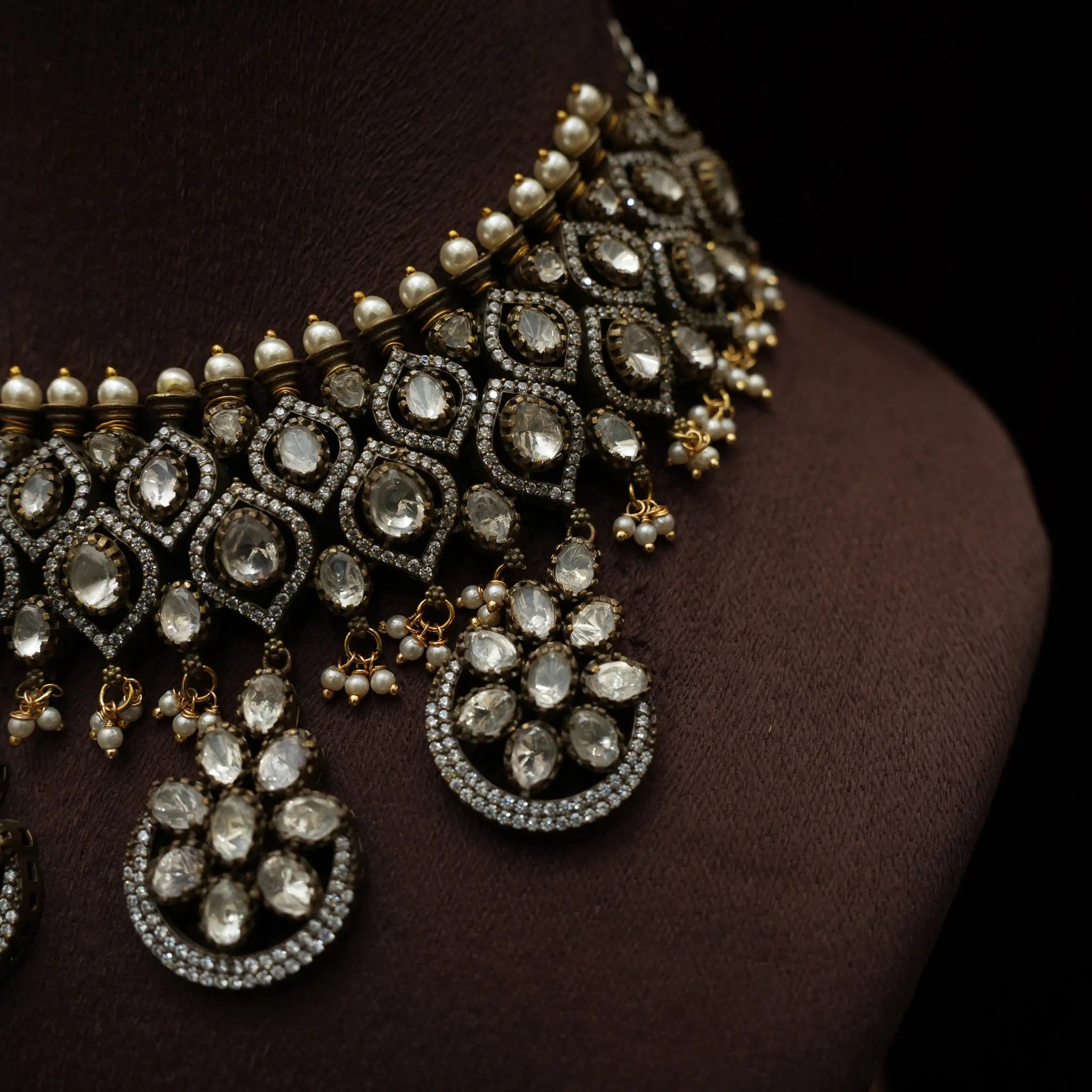 Lagvi Victorian Polki Necklace