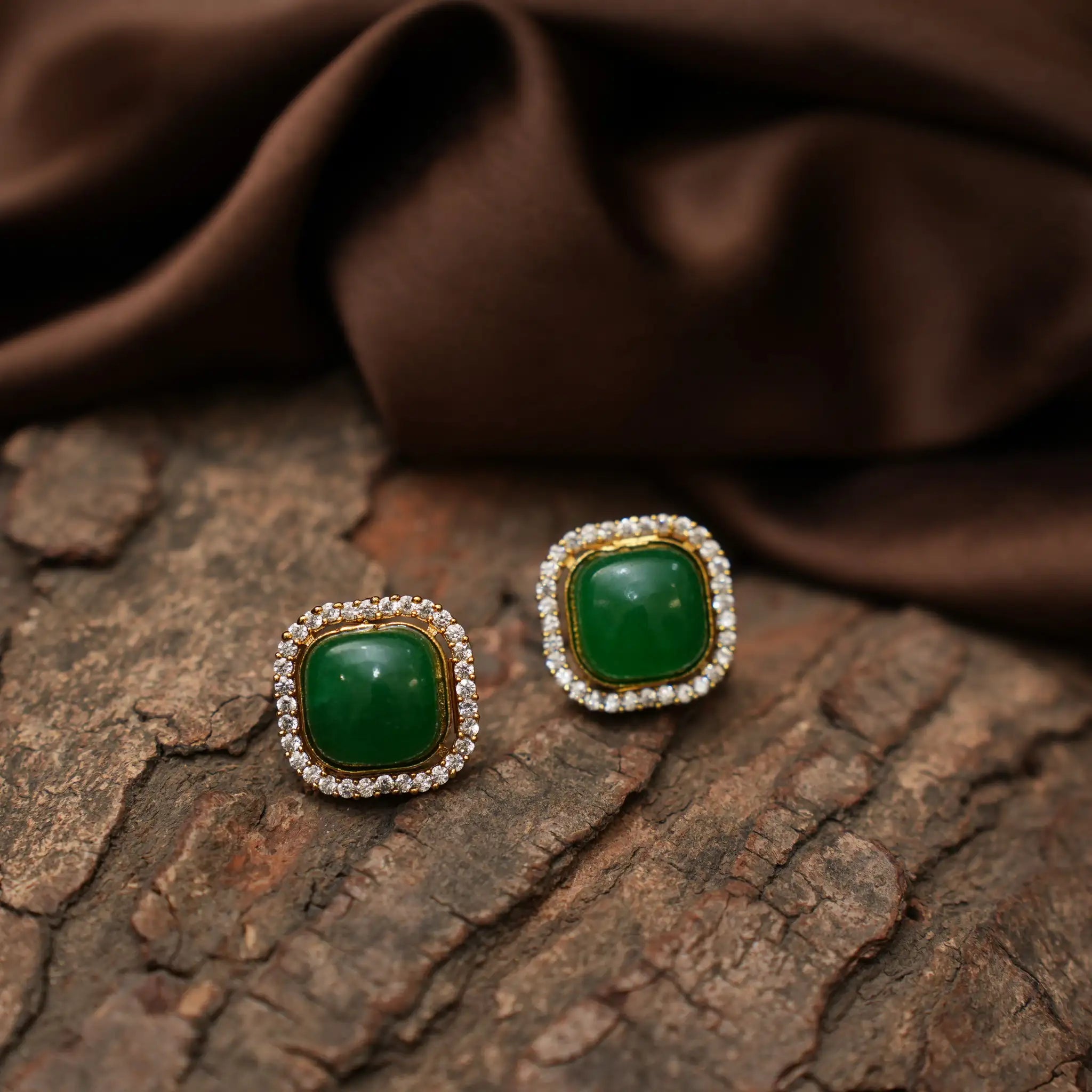 Lata Zircon Ear Stud - Emerald Green