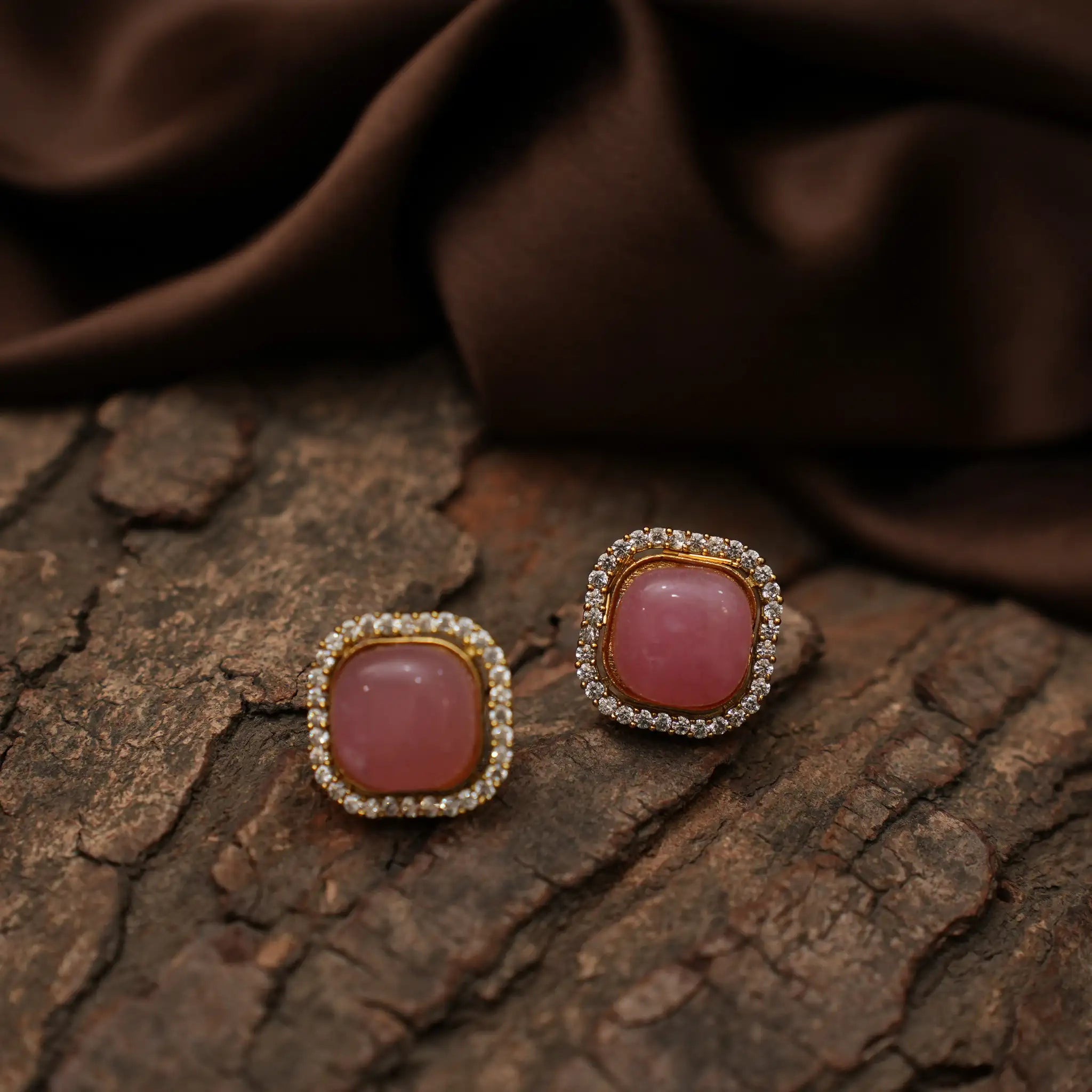 Lata Zircon Ear Stud - Pink