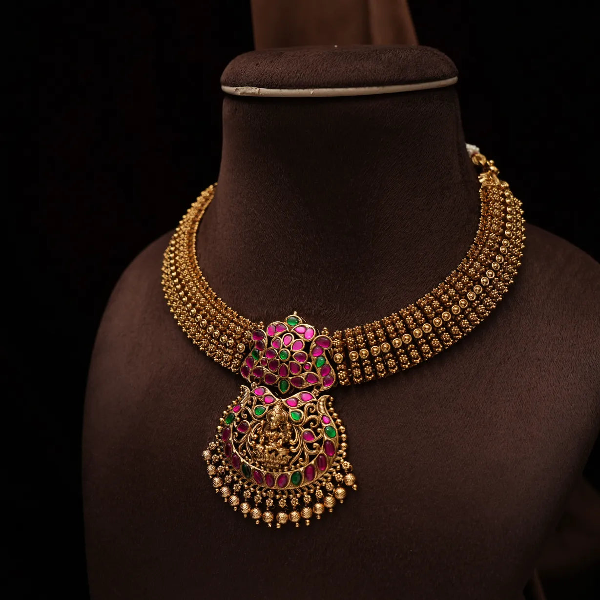 Lavini Antique Necklace - Reya