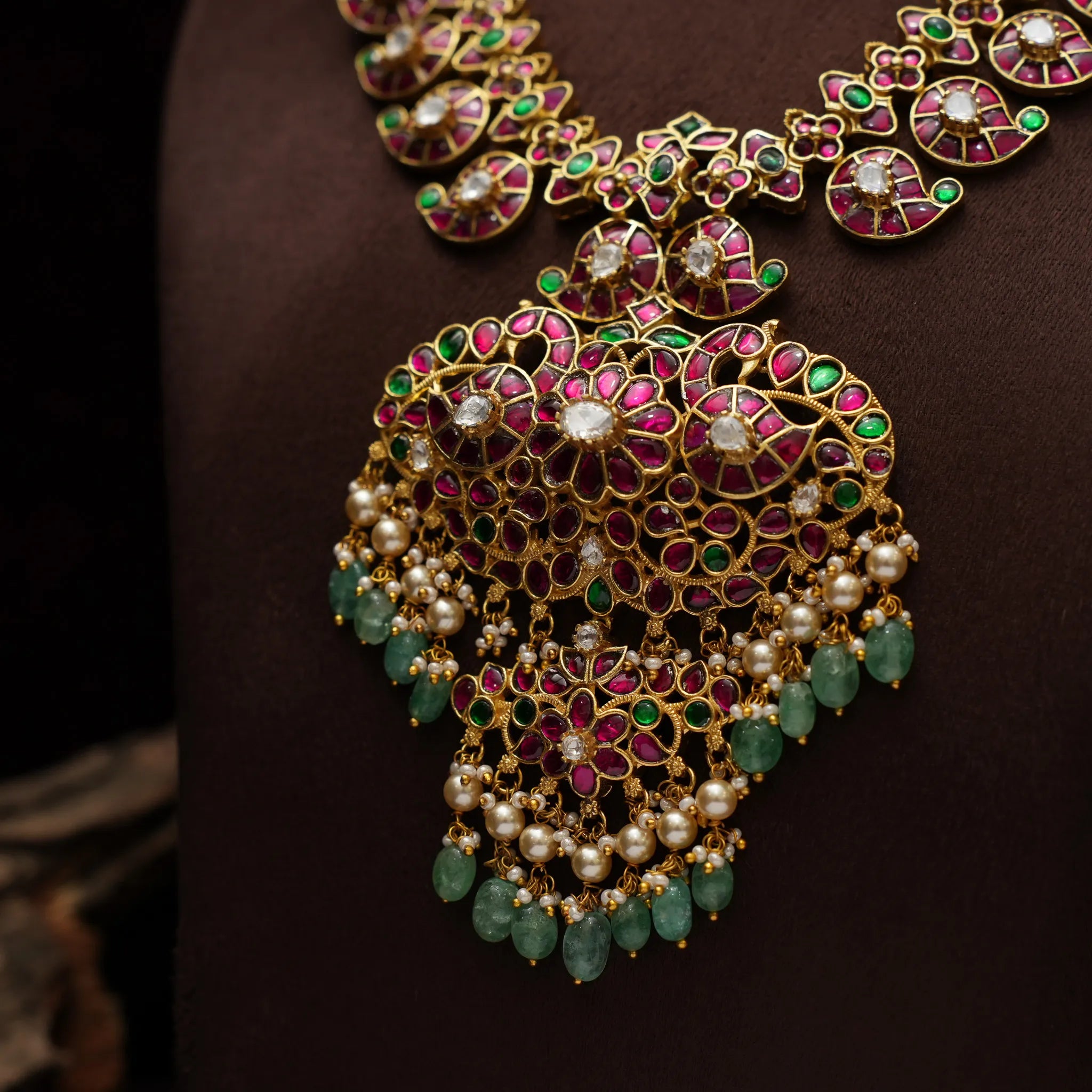 Layla Antique Mango Necklace - Red & Green