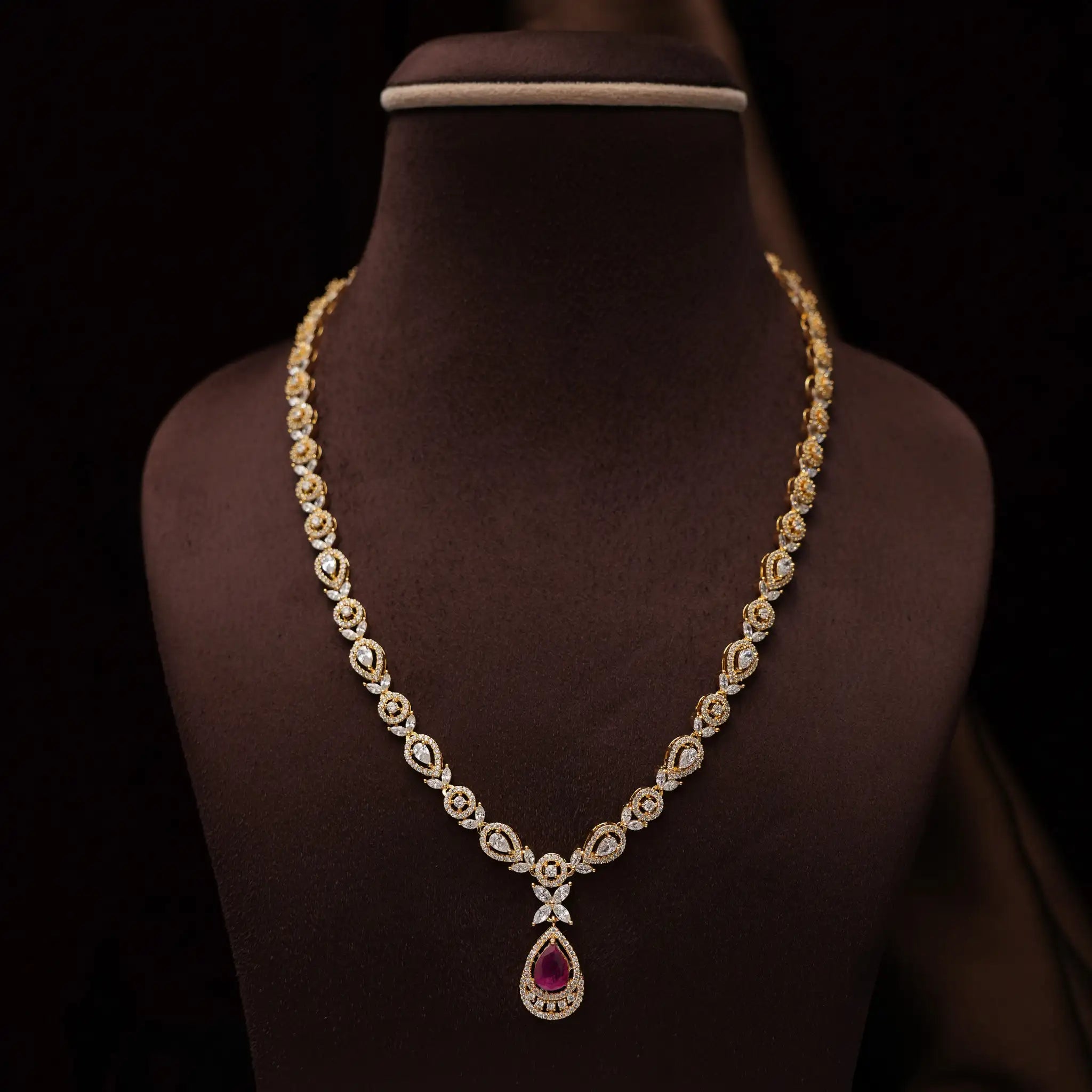 Lidhara Zircon Necklace