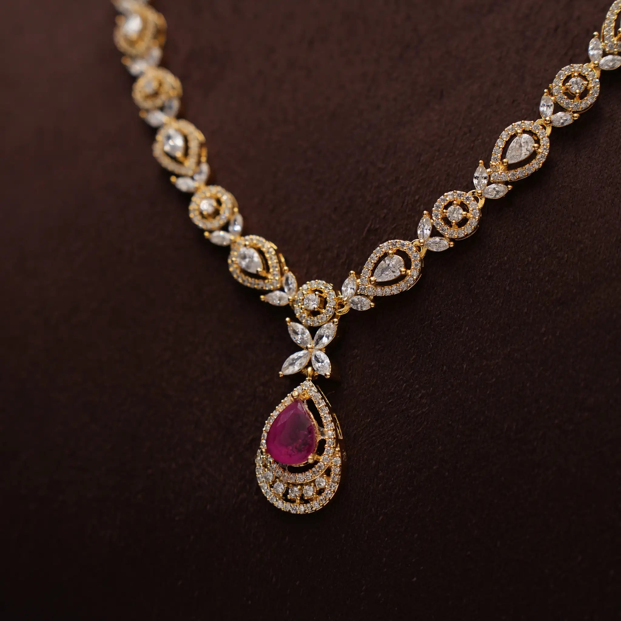 Lidhara Zircon Necklace