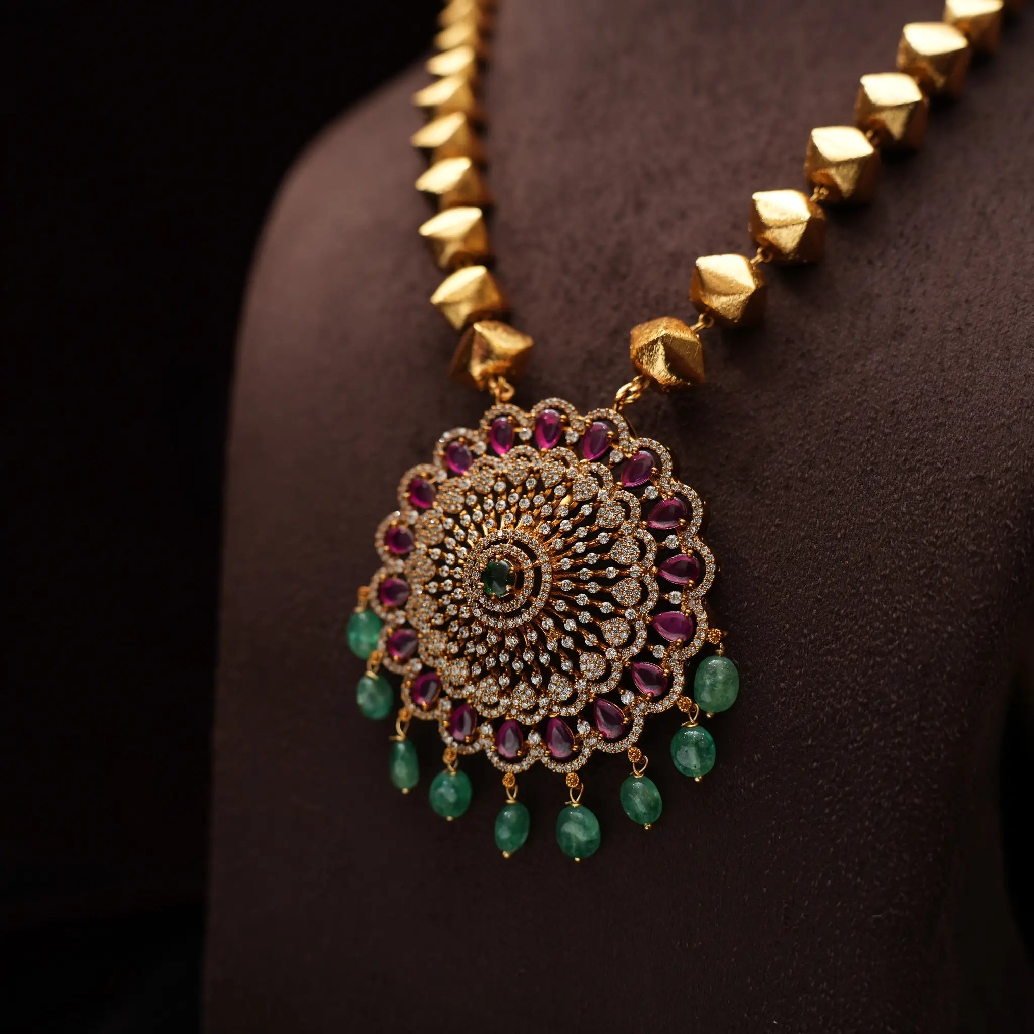Linda Antique Necklace