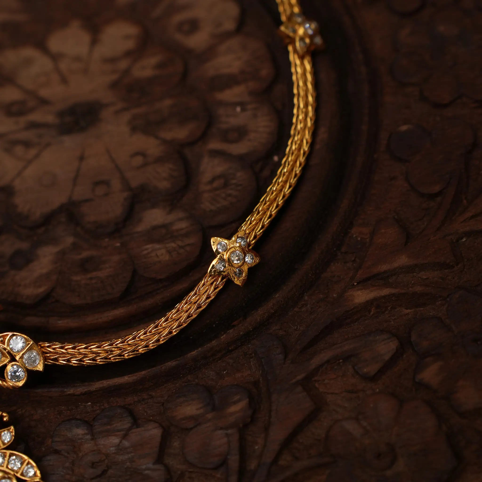 Harini Silver Attigai Necklace