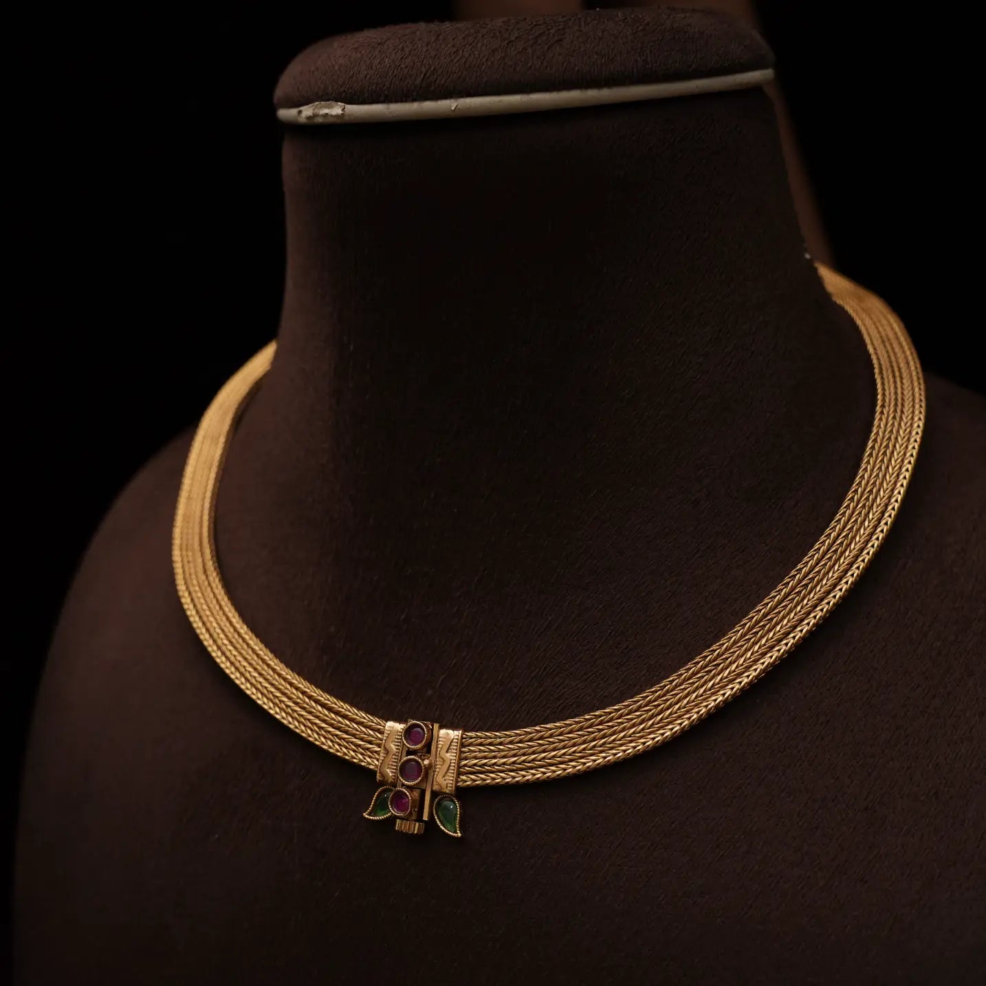 Maarya Antique Choker