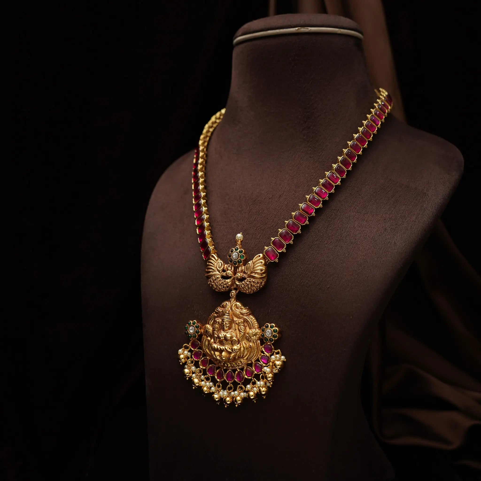 Manavi Statement Necklace - Red