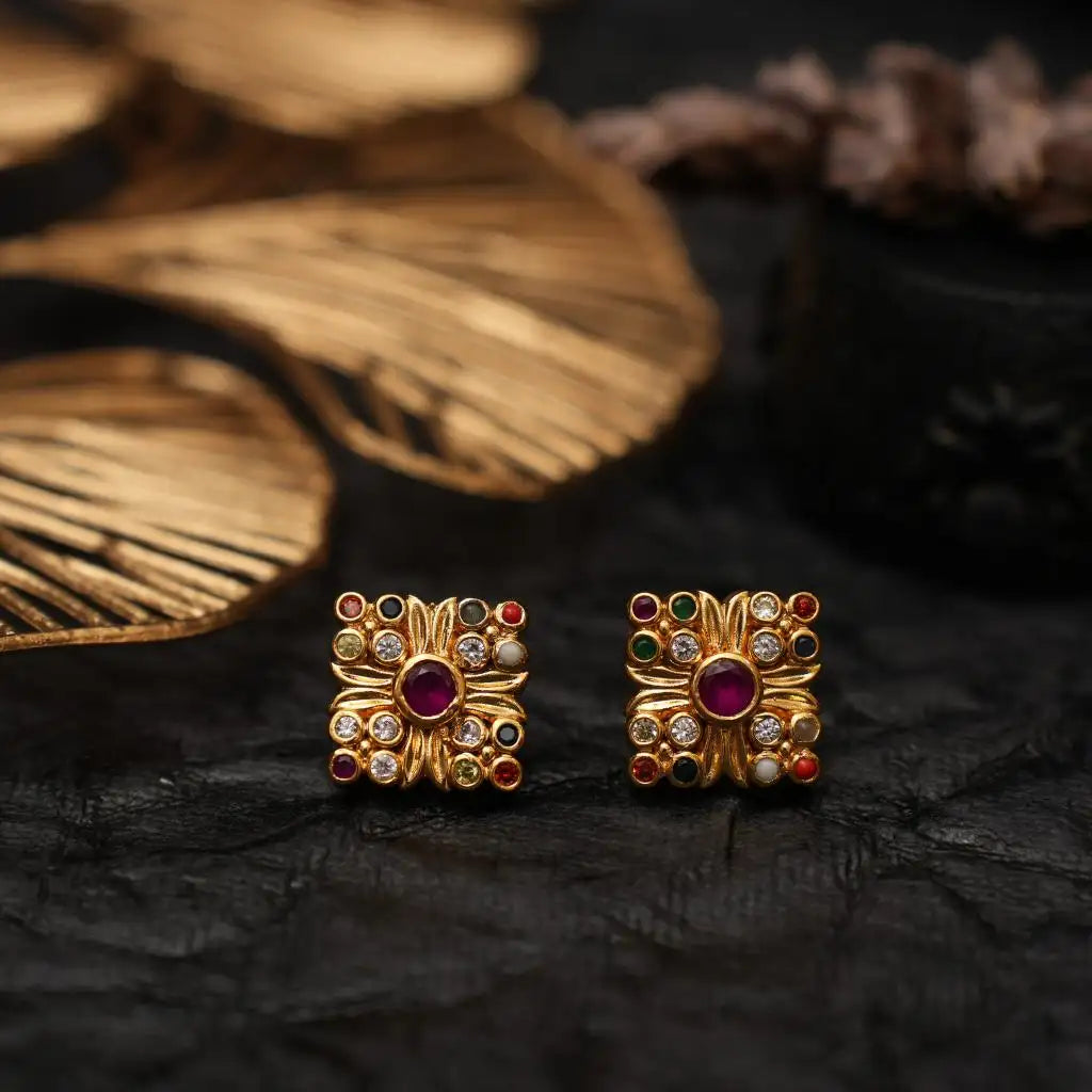 Manita Silver Ear Stud