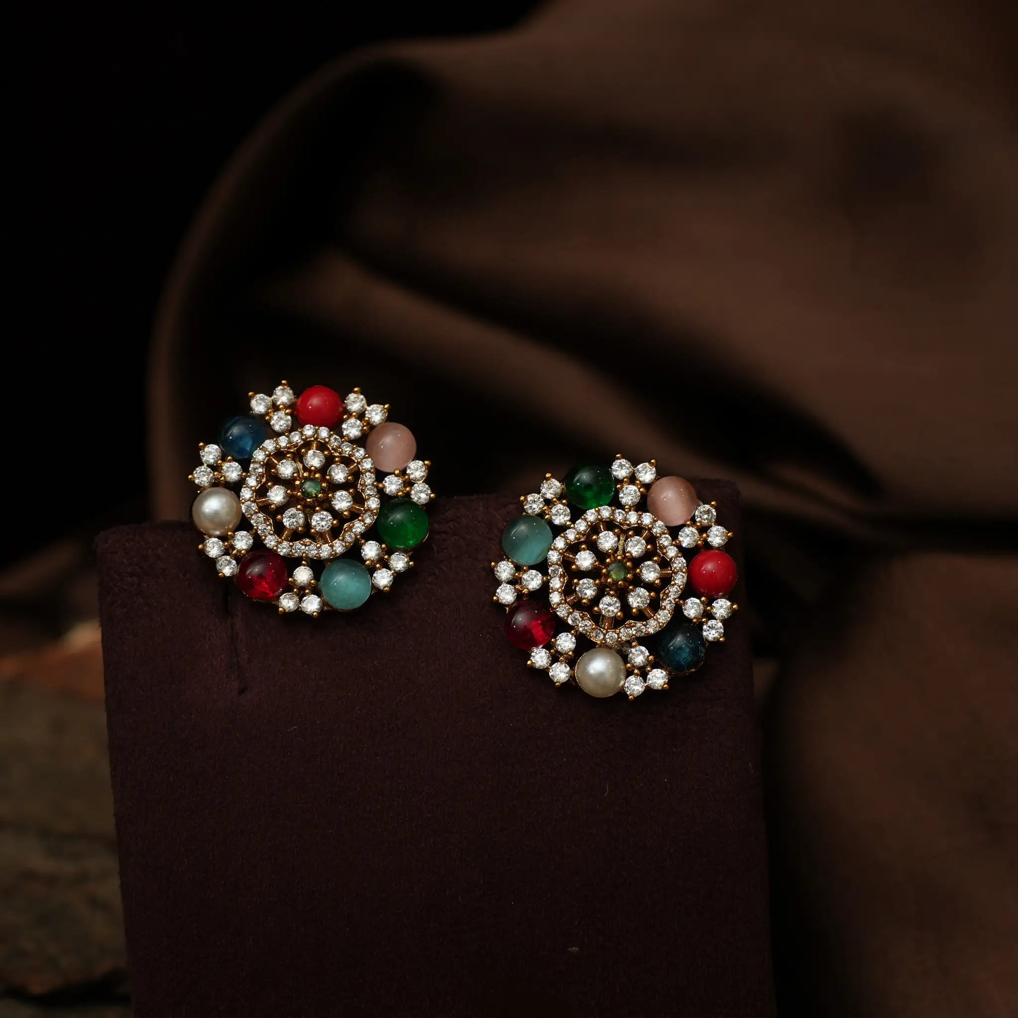 Mansi Zircon Ear Stud