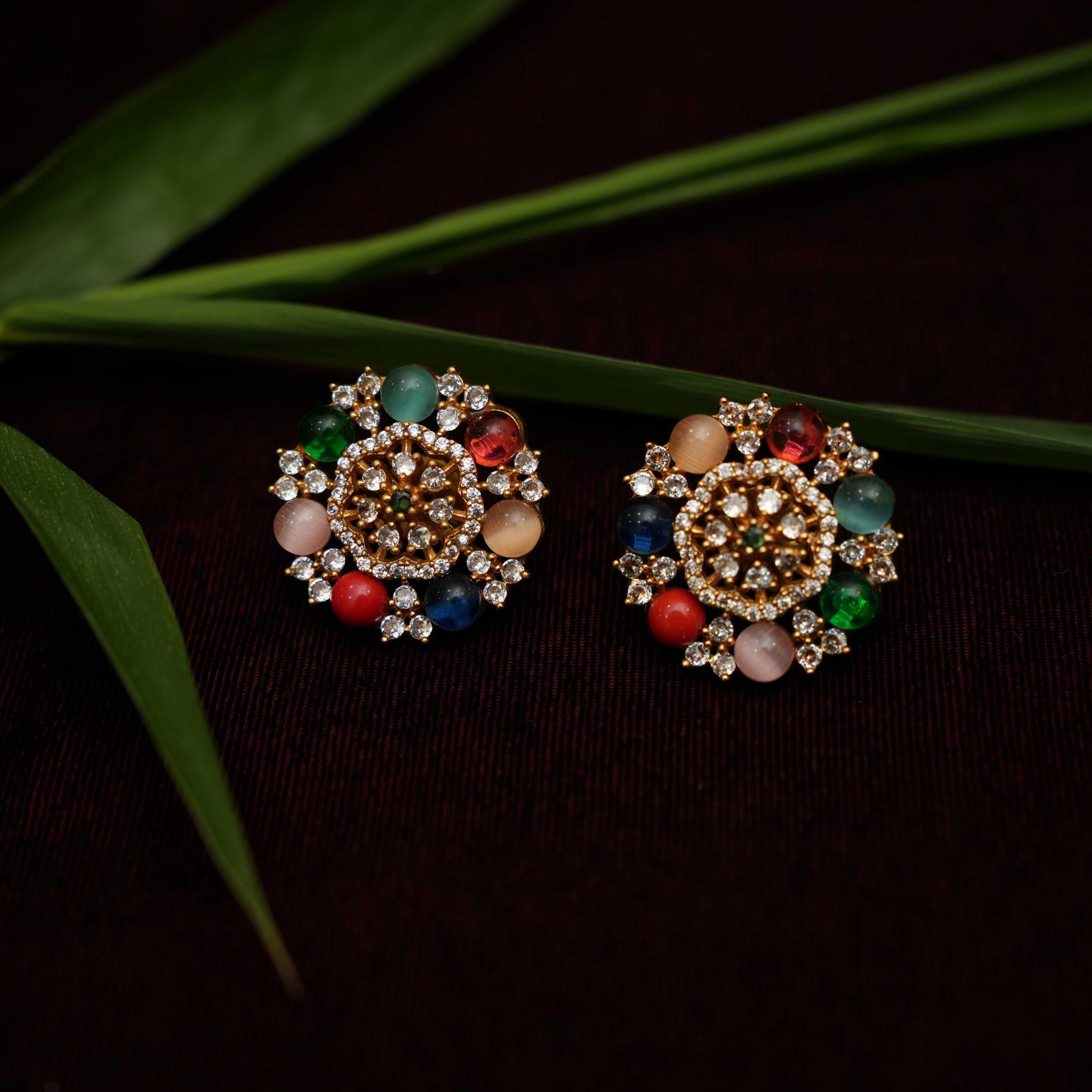 Mansi Zircon Ear Stud