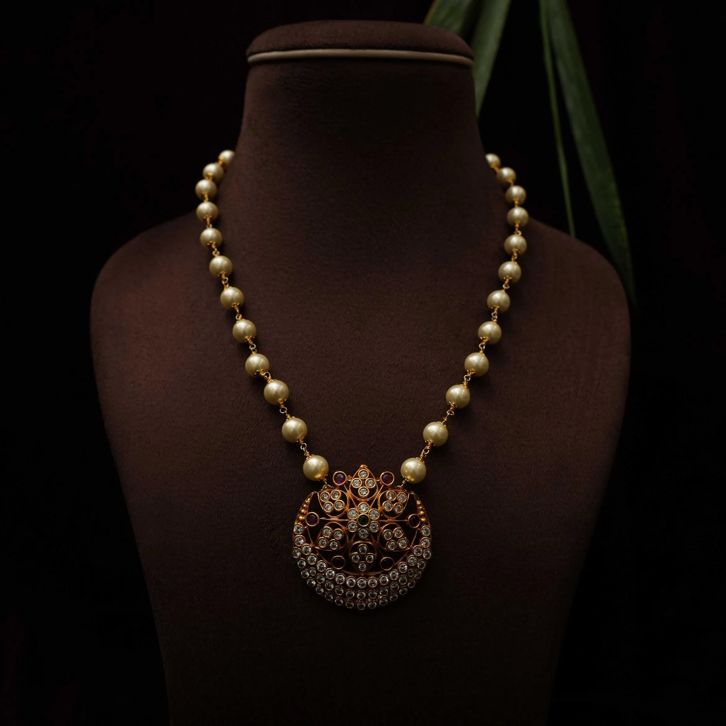 Mathini Chand Necklace