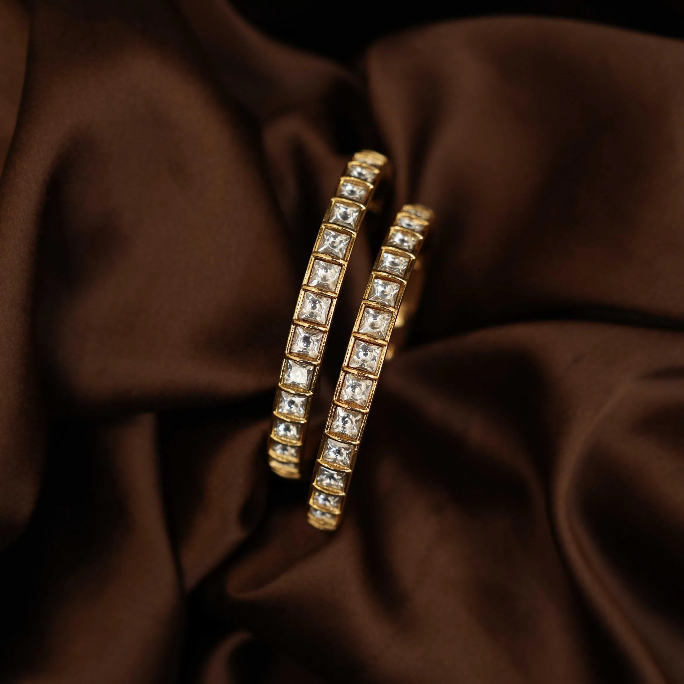 Meera Antique Bangles - White